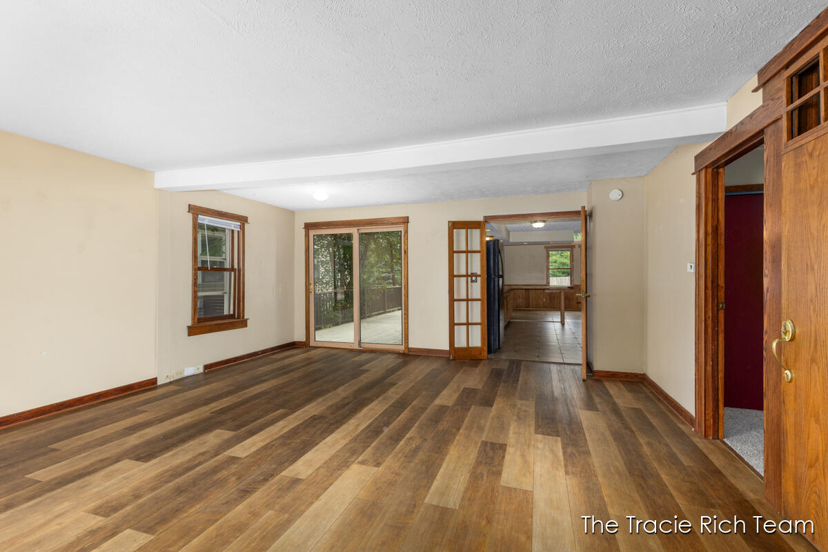 227 E Division Street NE Rockford MI 49341