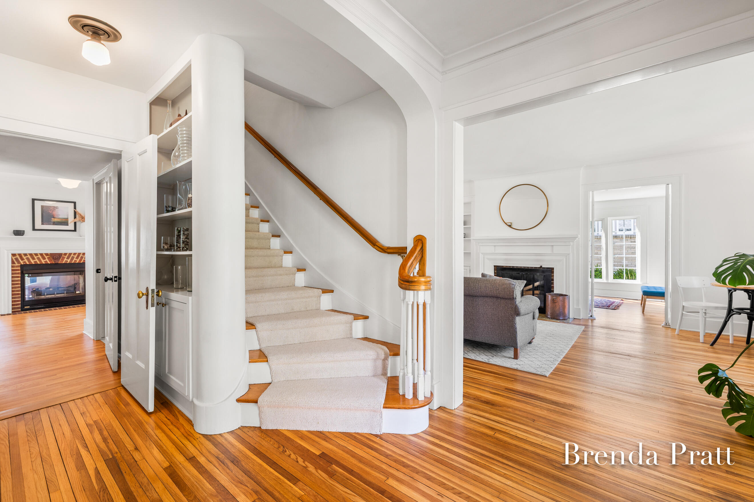 520 Cambridge Boulevard SE Grand Rapids MI 49506
