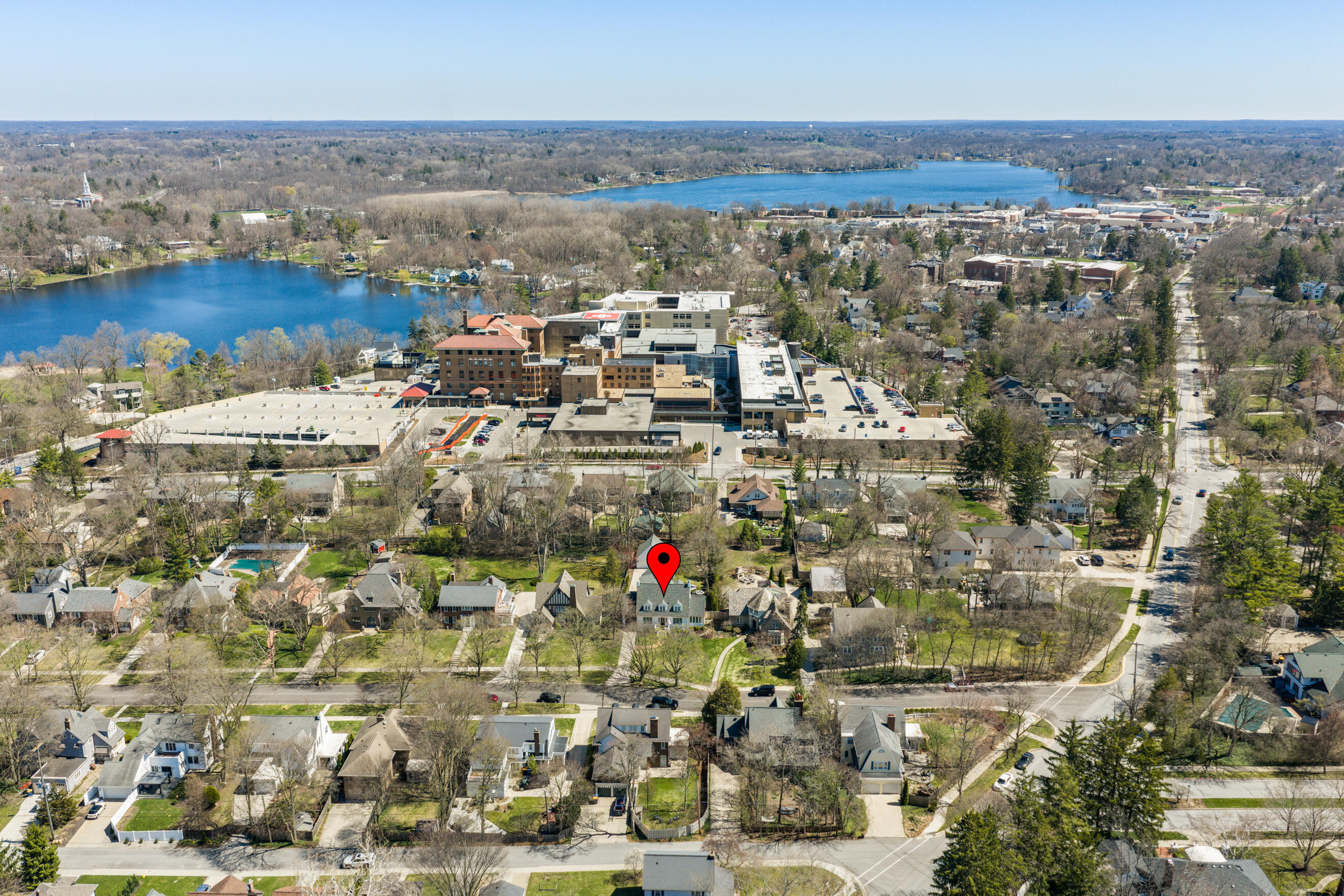 520 Cambridge Boulevard SE Grand Rapids MI 49506