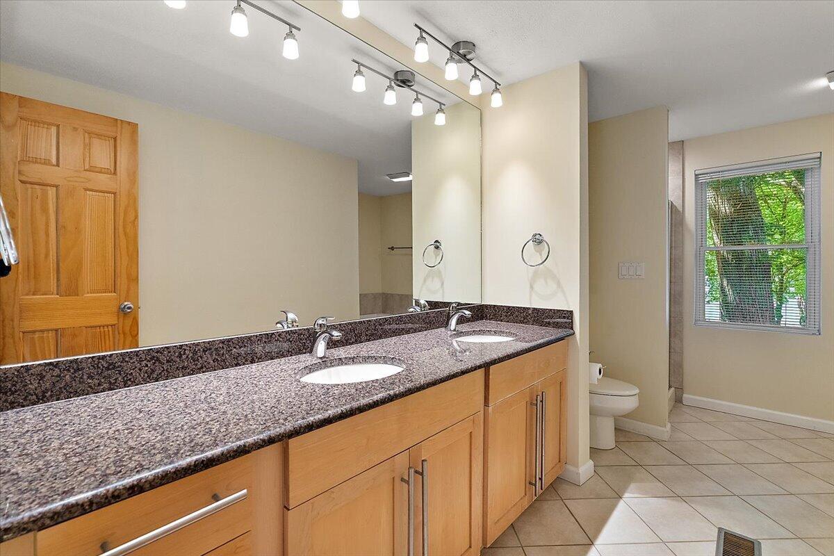 4611 Park Avenue Benton Harbor MI 49022