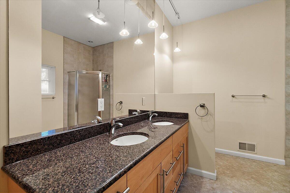 4611 Park Avenue Benton Harbor MI 49022