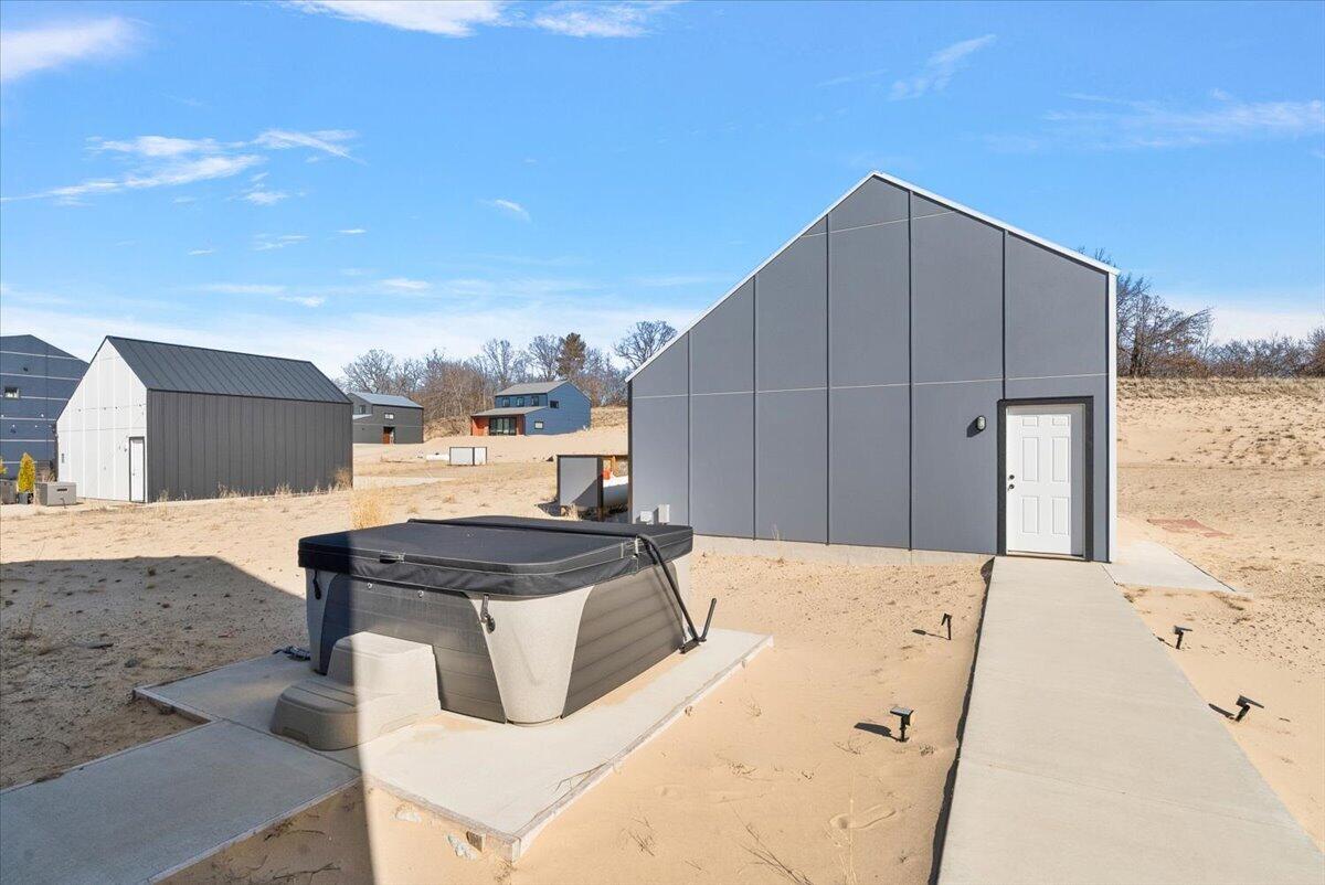 7400 Lake Solis Drive Stevensville MI 49127