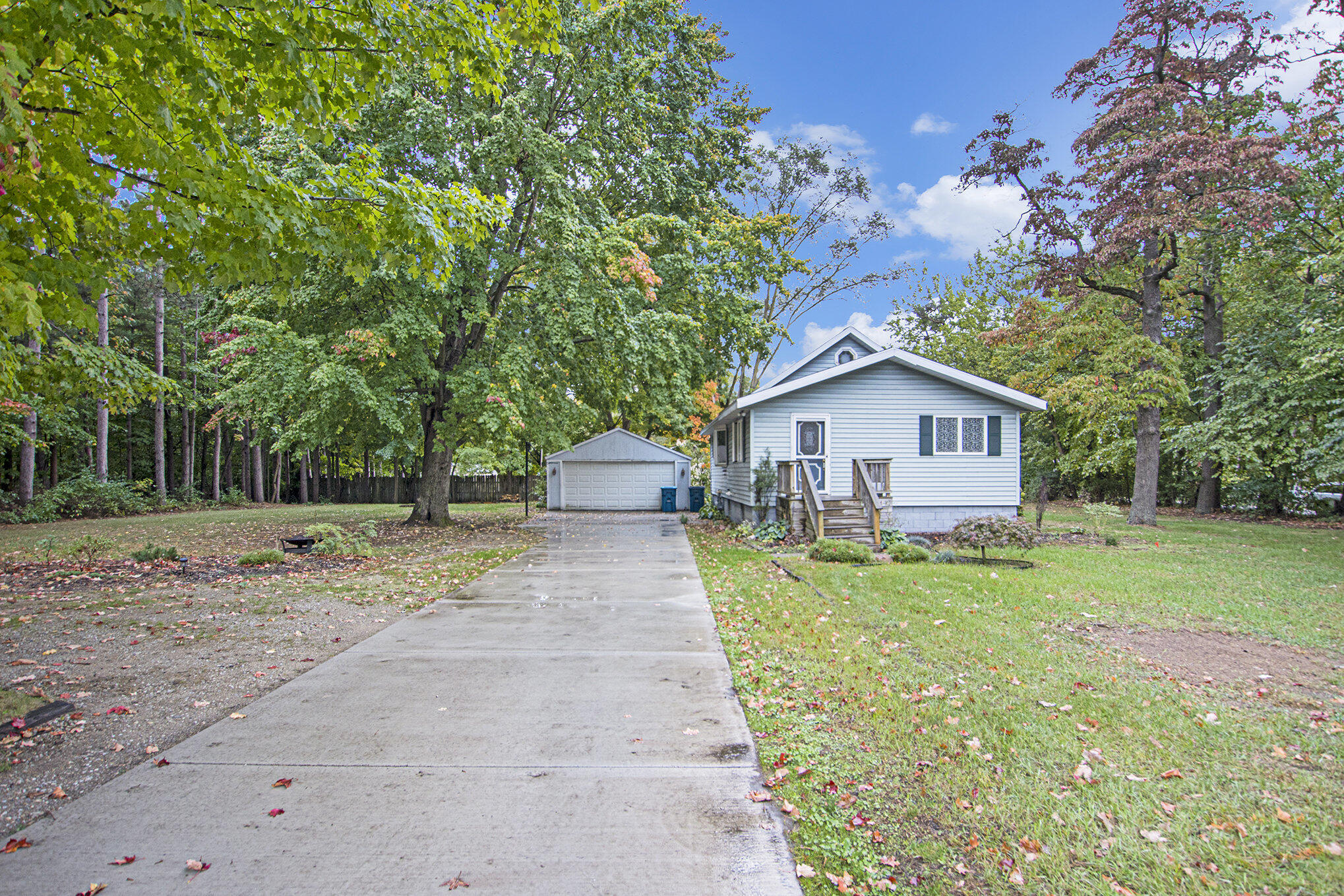 14877 160th Avenue Grand Haven MI 49417