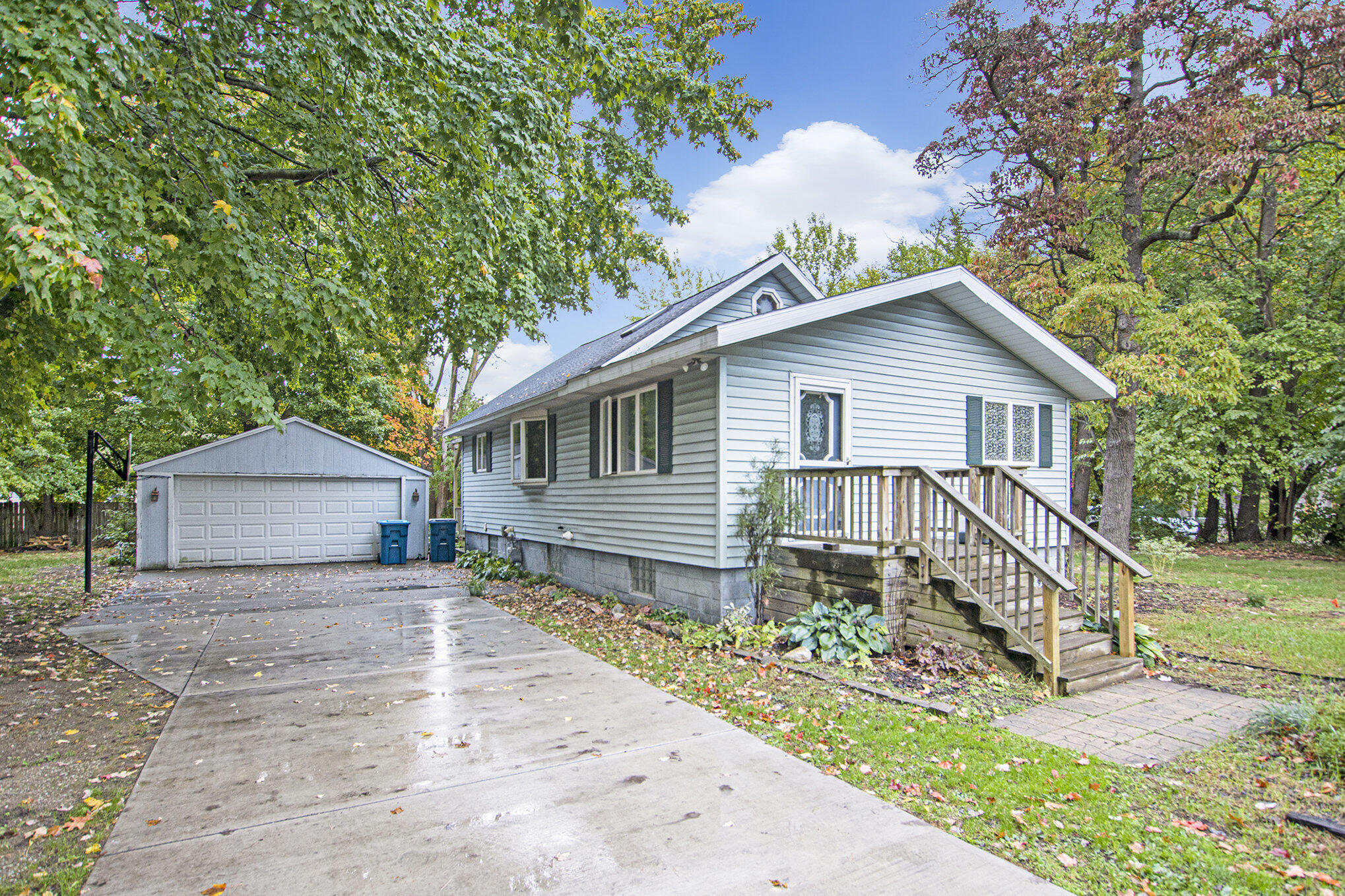 14877 160th Avenue Grand Haven MI 49417