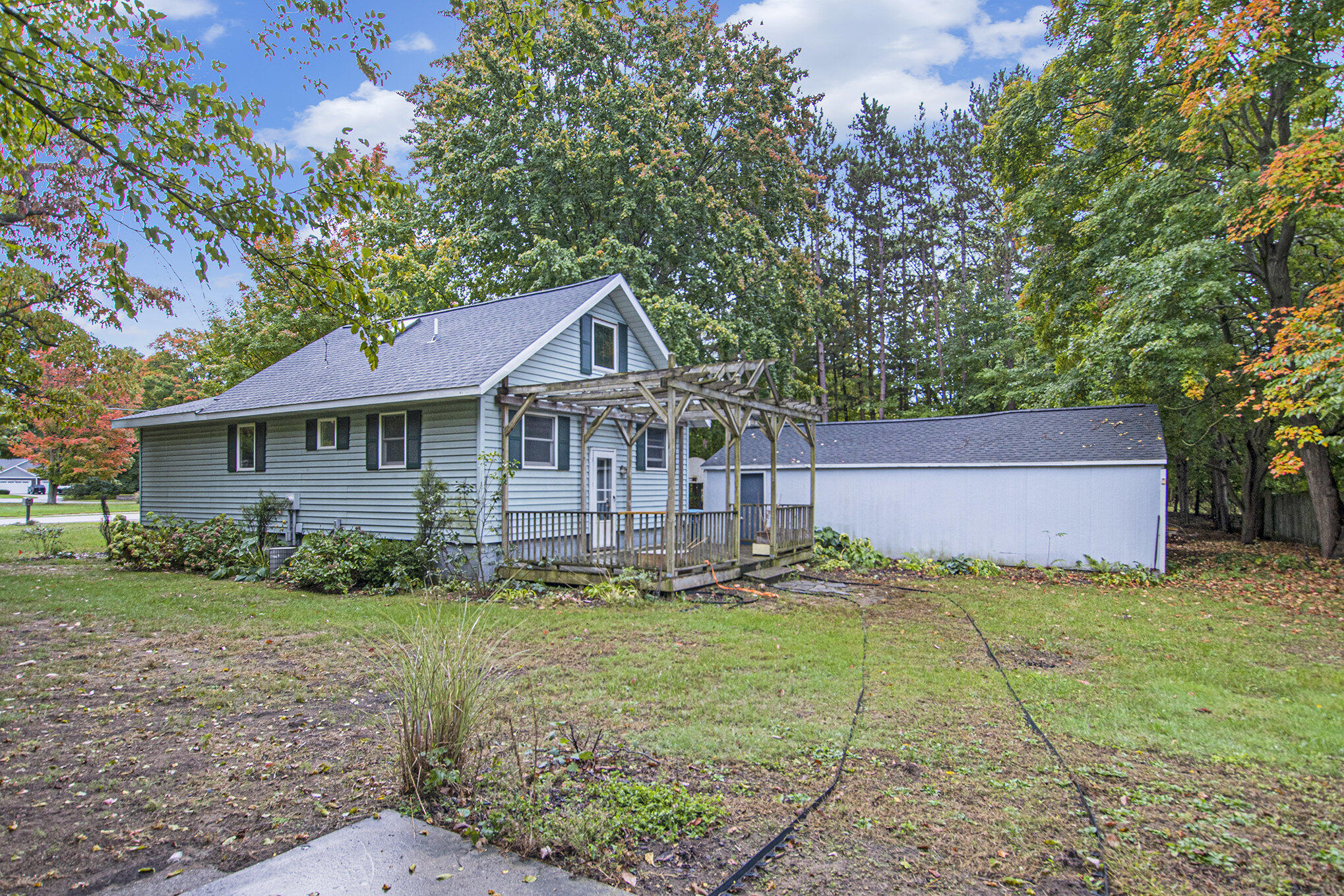 14877 160th Avenue Grand Haven MI 49417