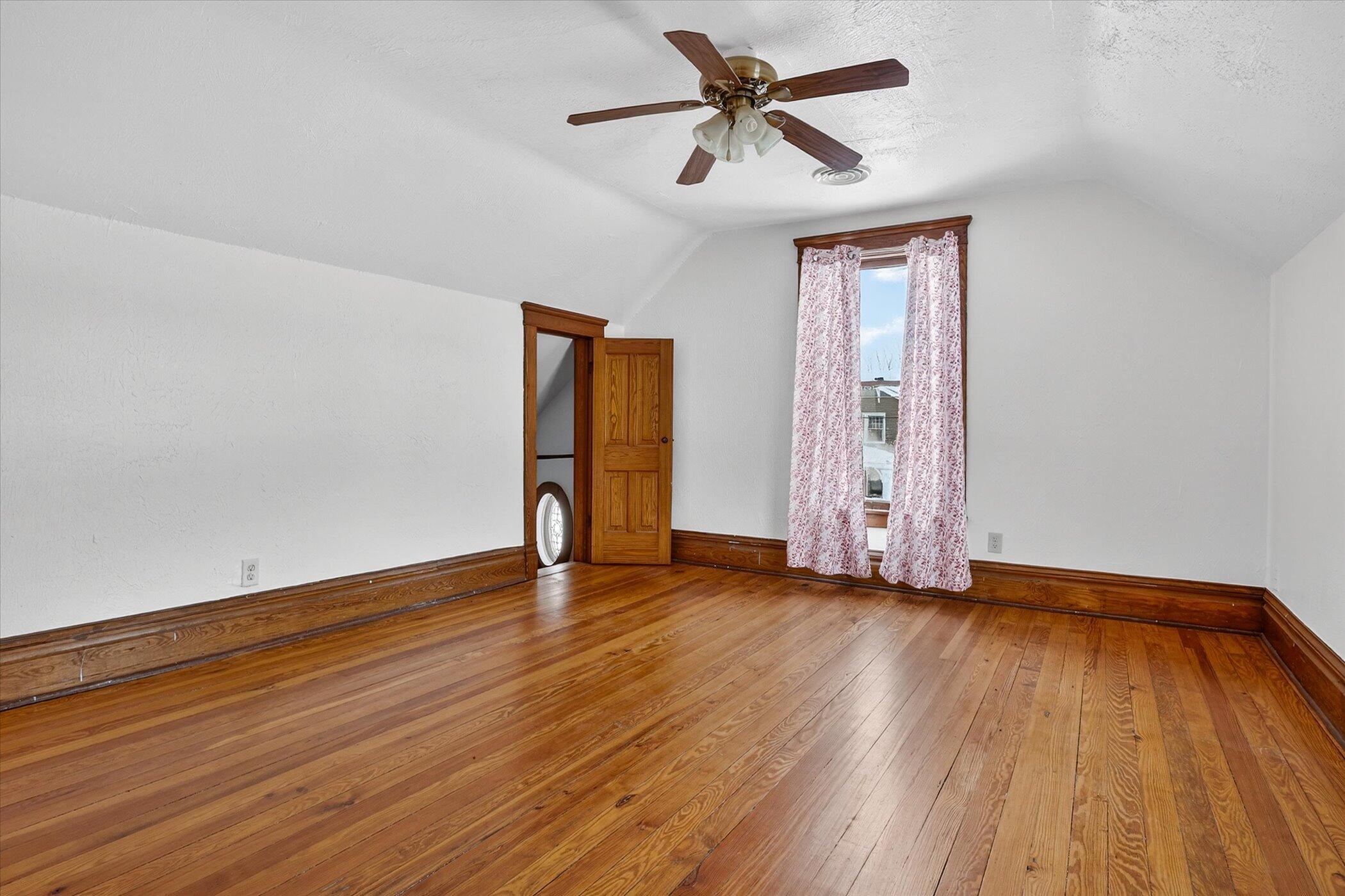 1008 Oak Street Niles MI 49120