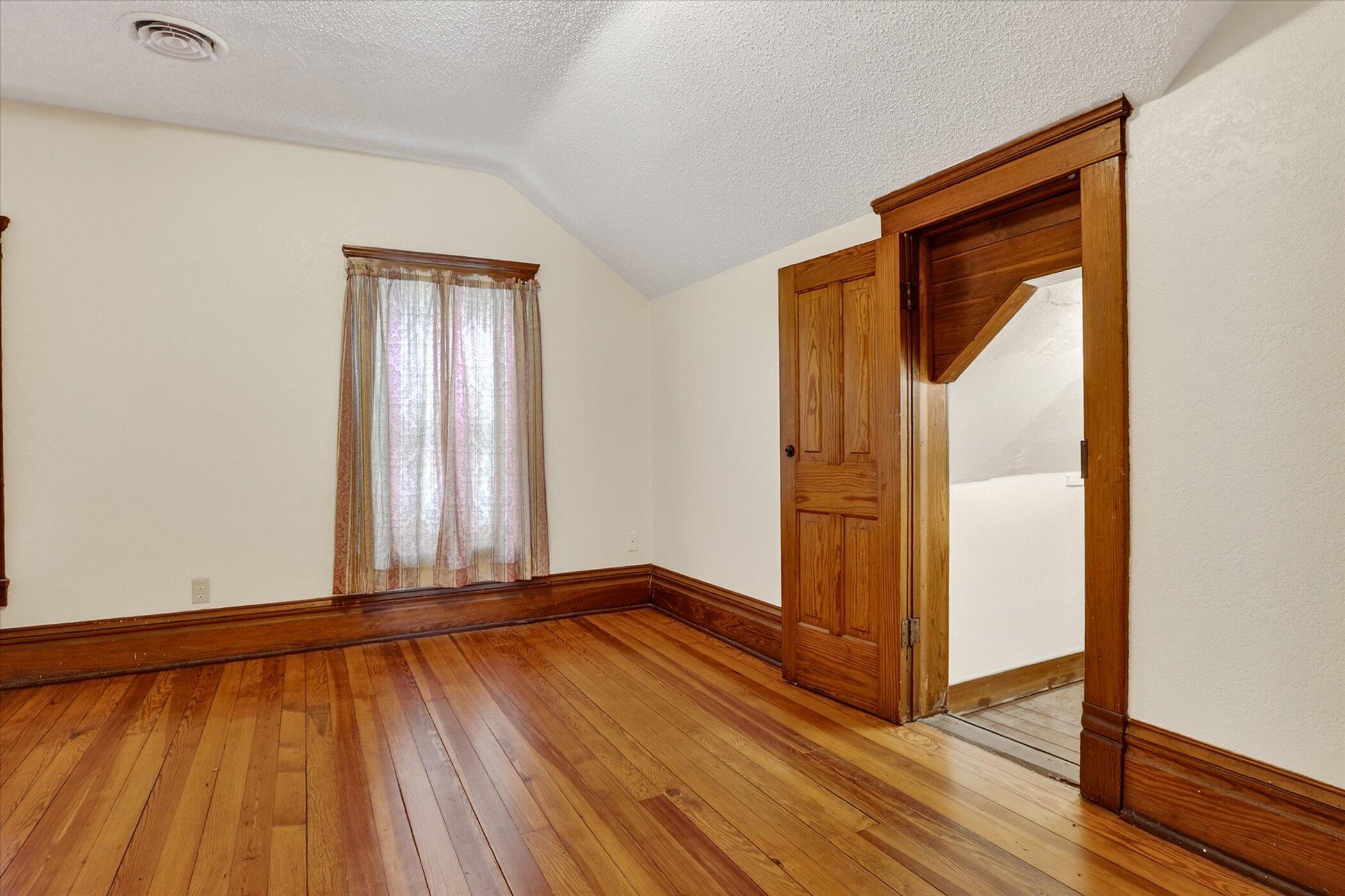 1008 Oak Street Niles MI 49120