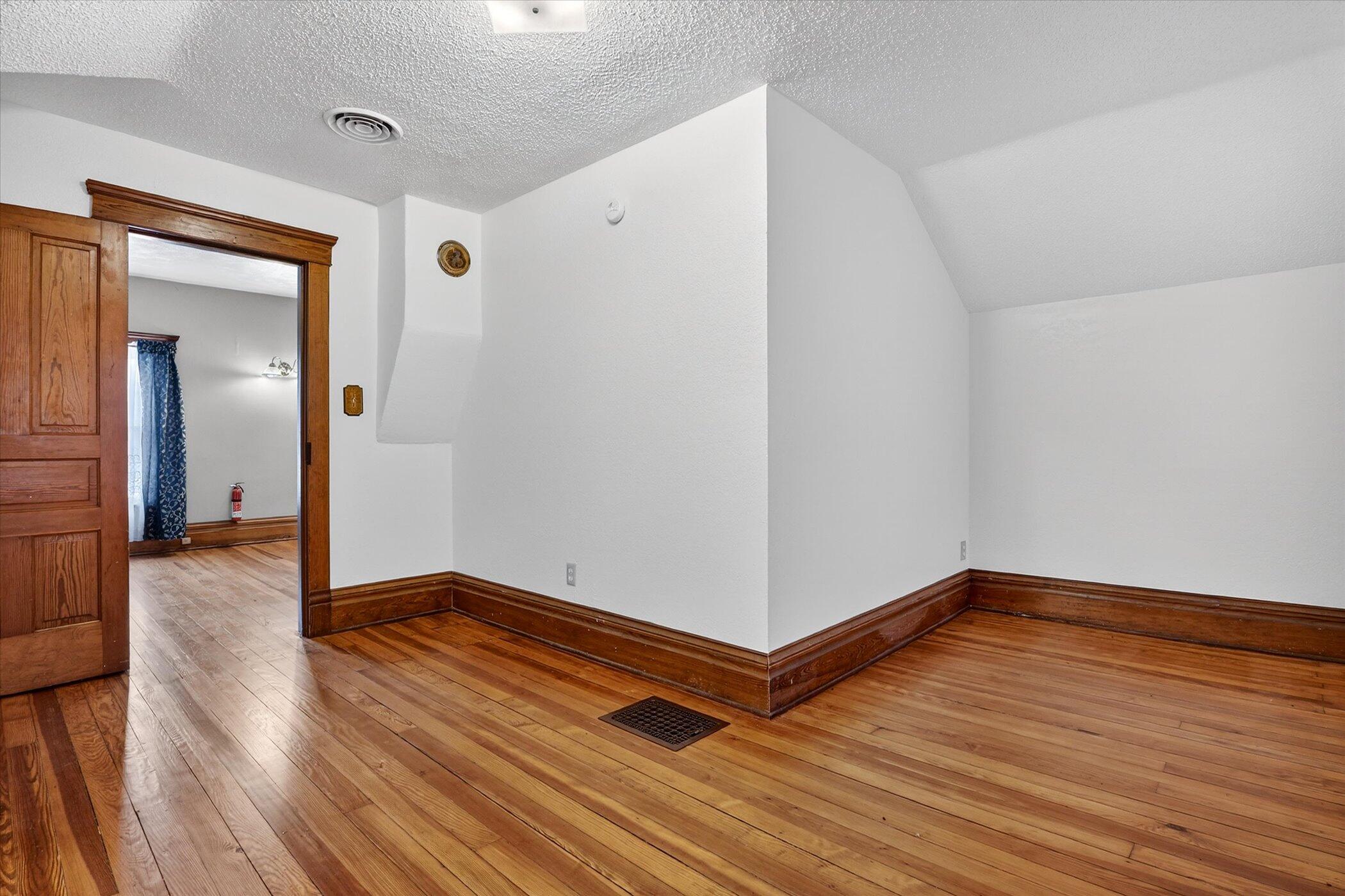 1008 Oak Street Niles MI 49120