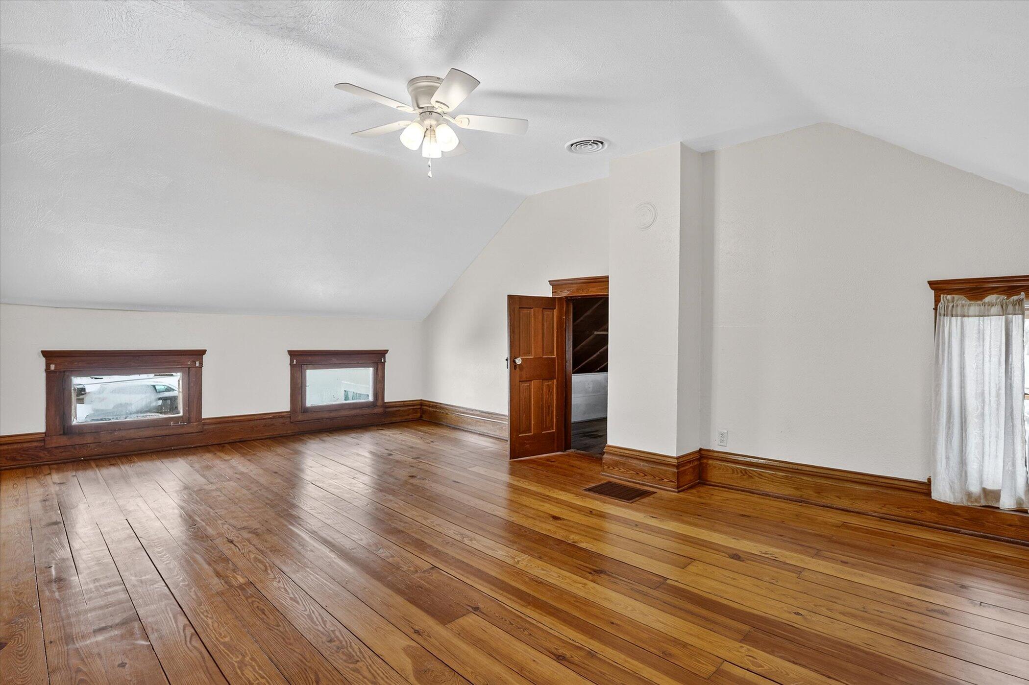 1008 Oak Street Niles MI 49120