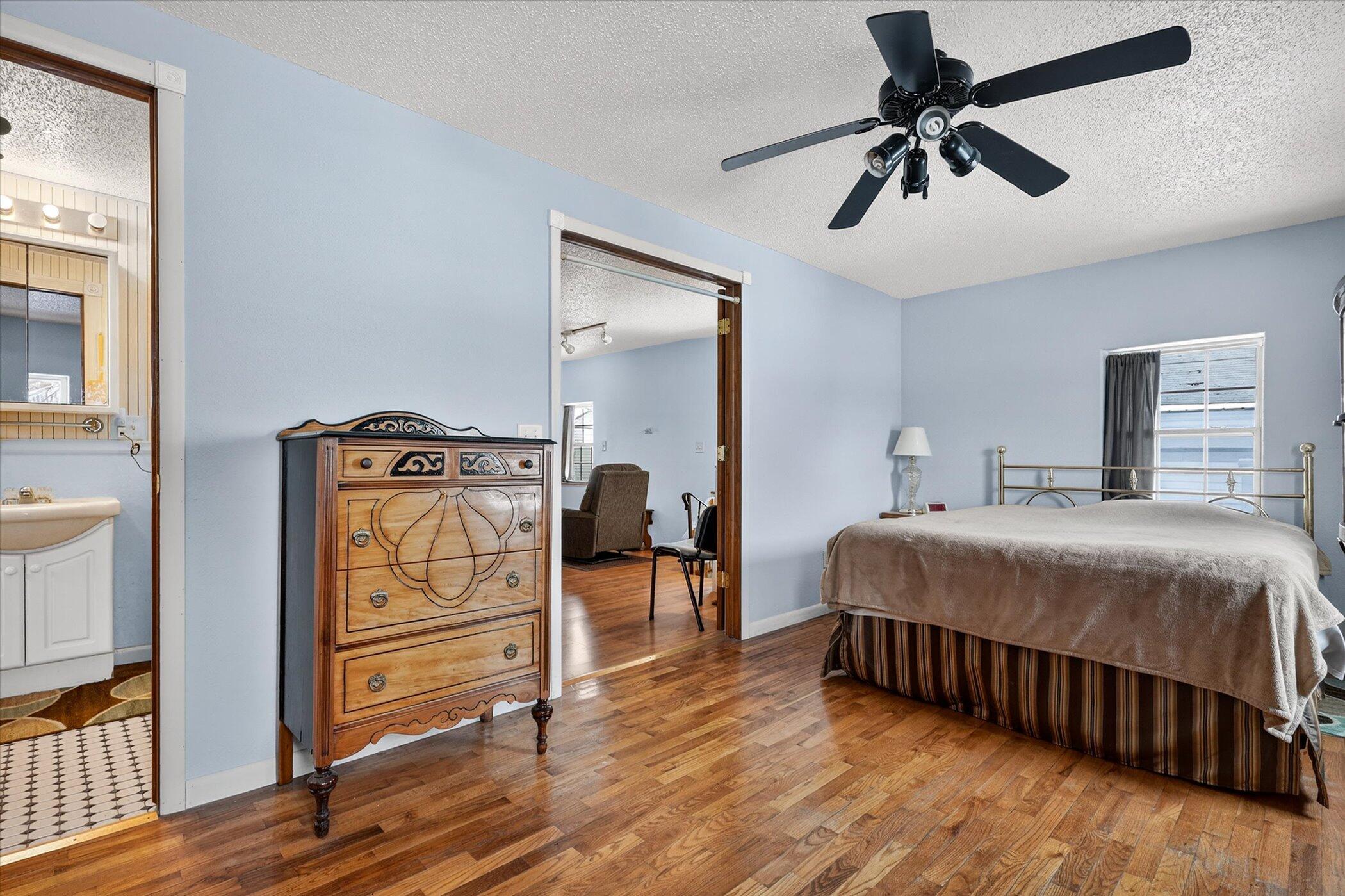 1008 Oak Street Niles MI 49120