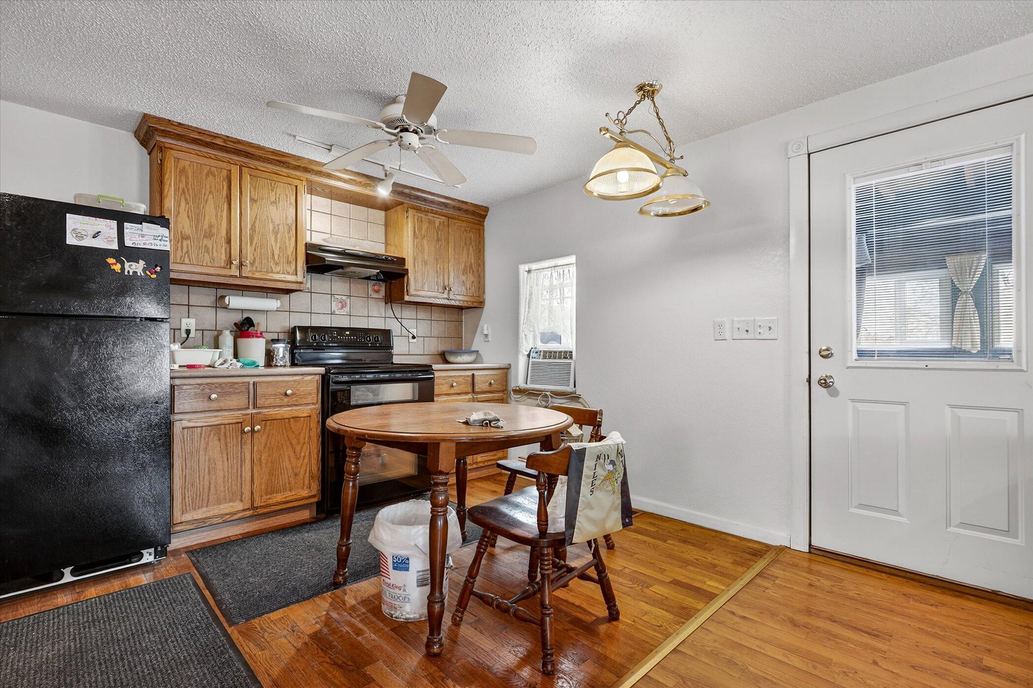 1008 Oak Street Niles MI 49120