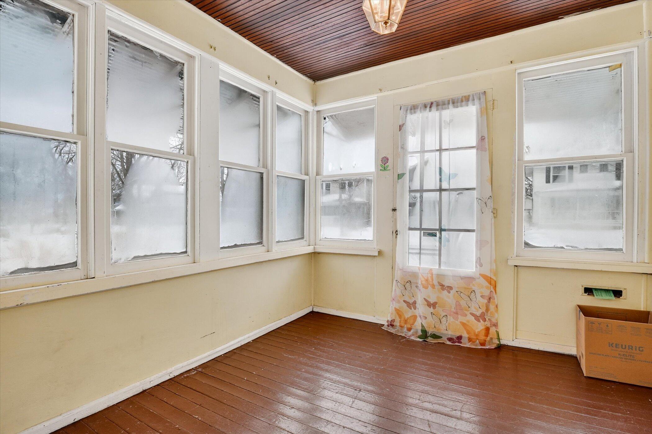 1008 Oak Street Niles MI 49120
