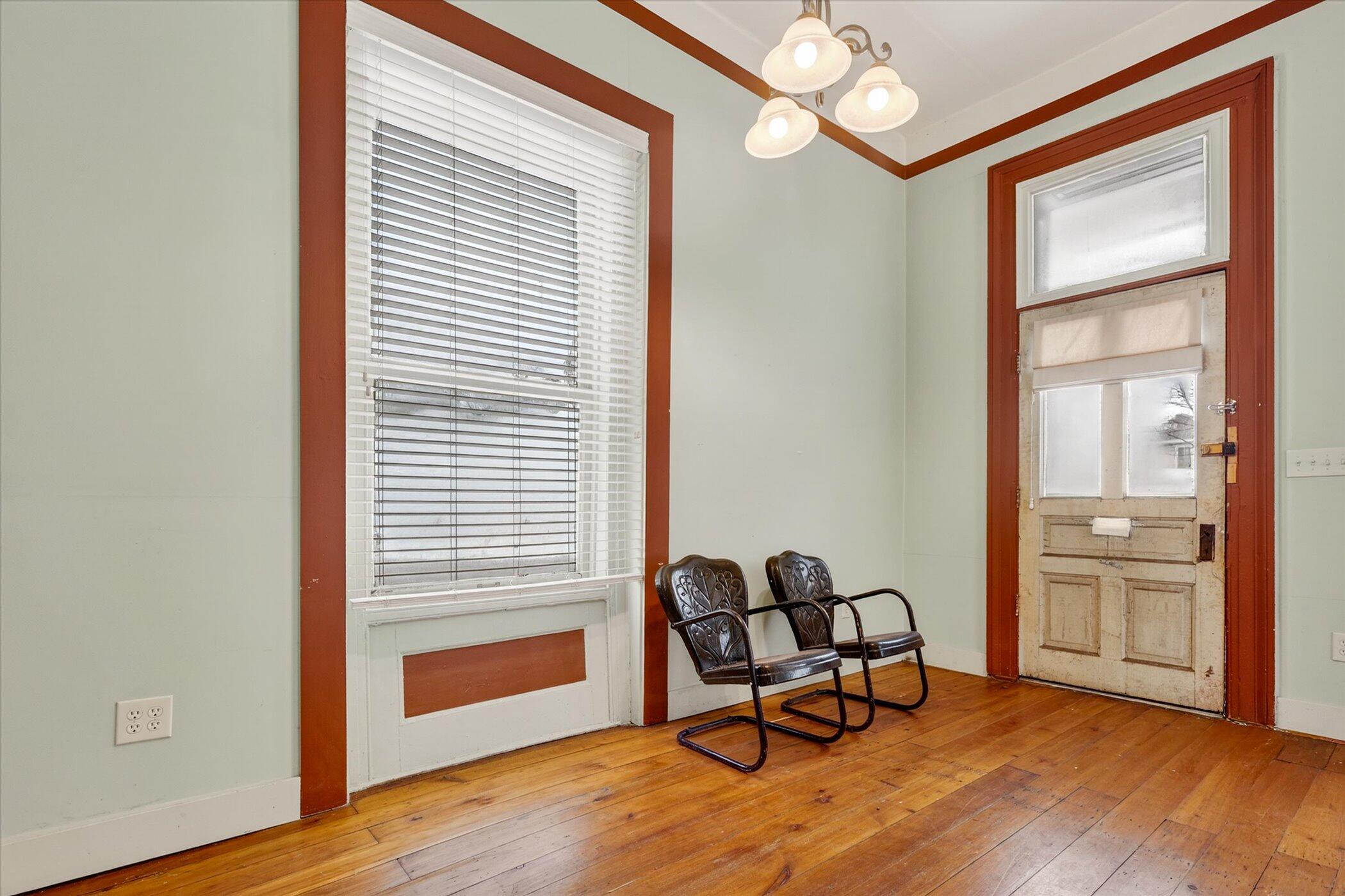 1008 Oak Street Niles MI 49120