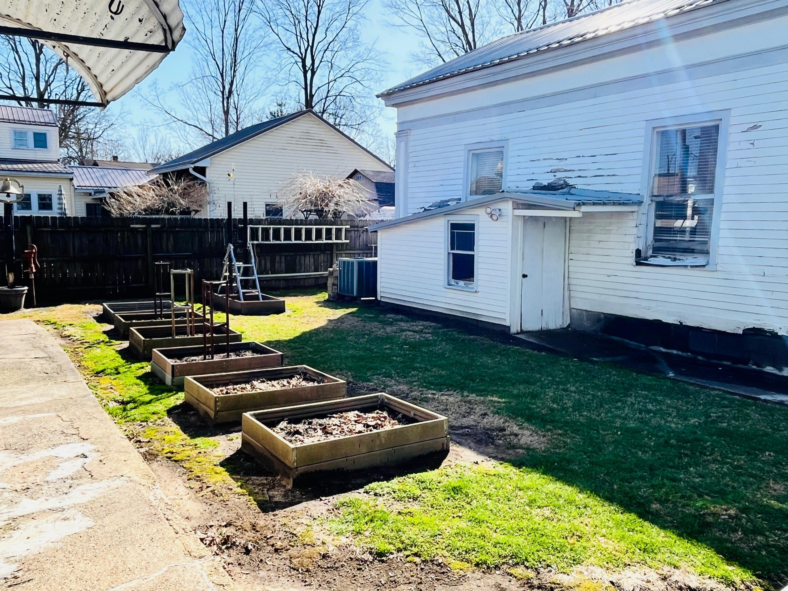 1008 Oak Street Niles MI 49120