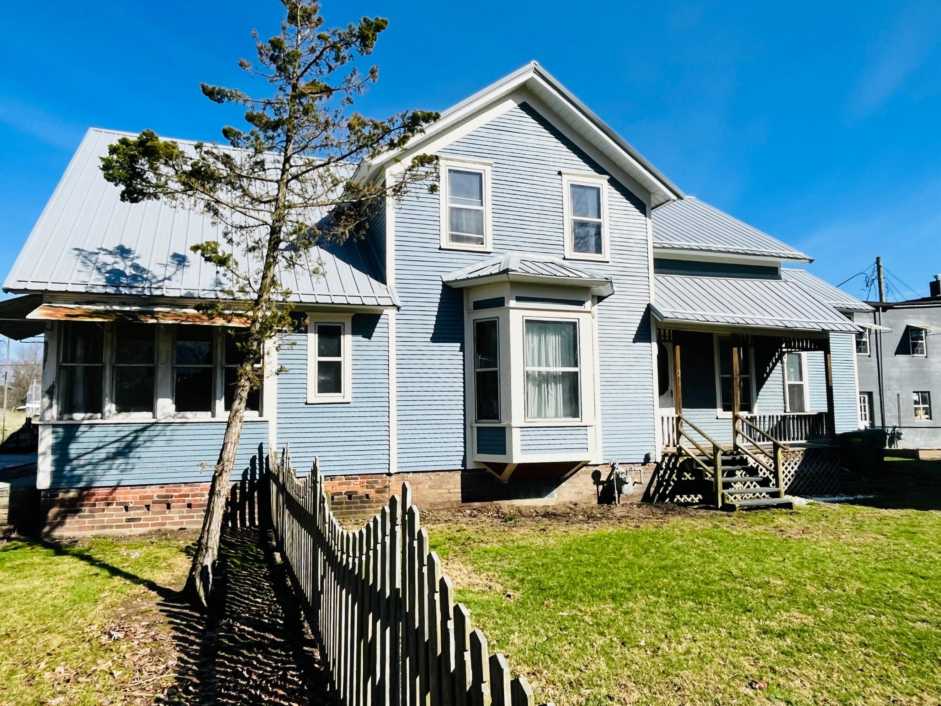 1008 Oak Street Niles MI 49120