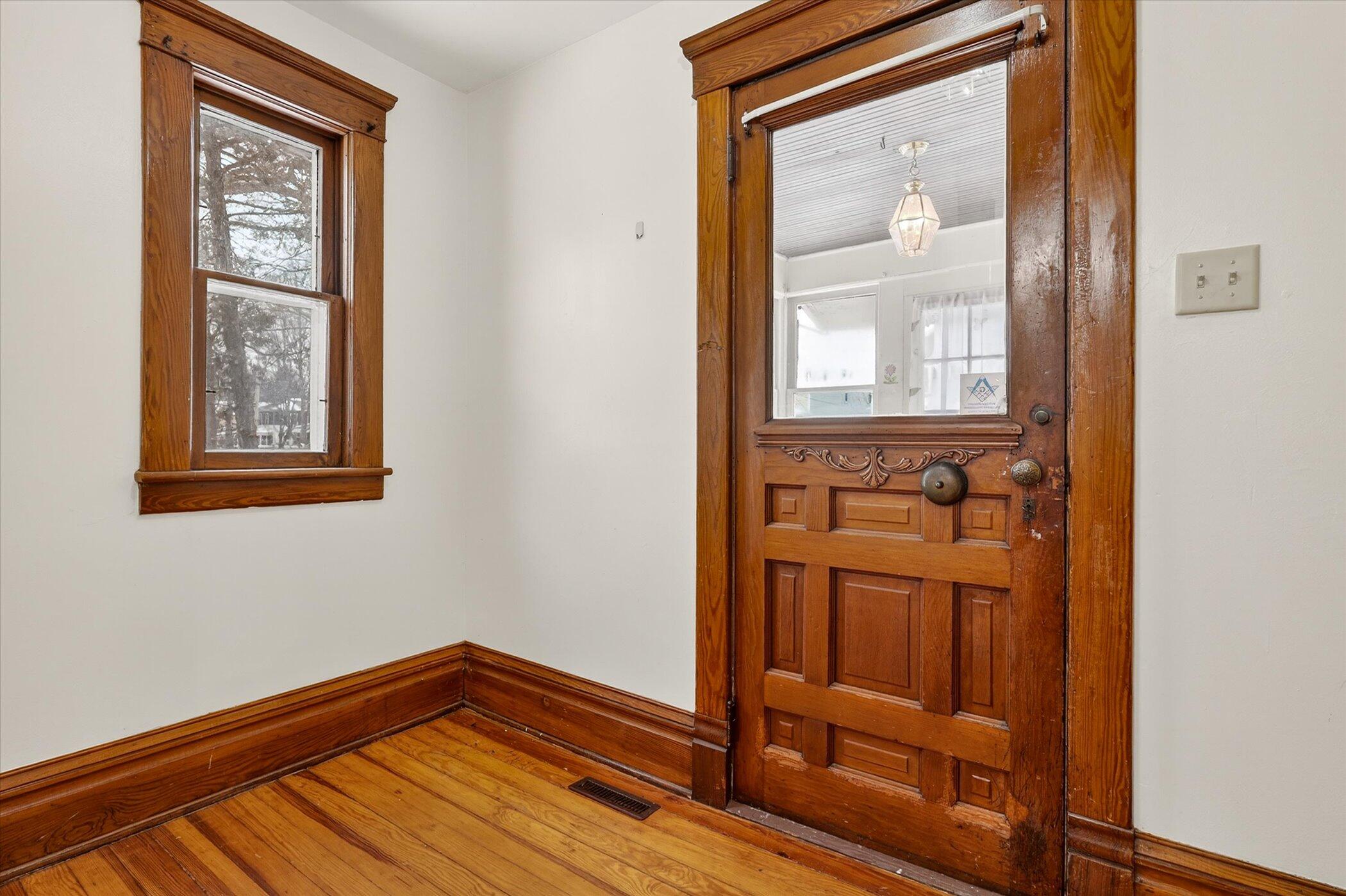1008 Oak Street Niles MI 49120