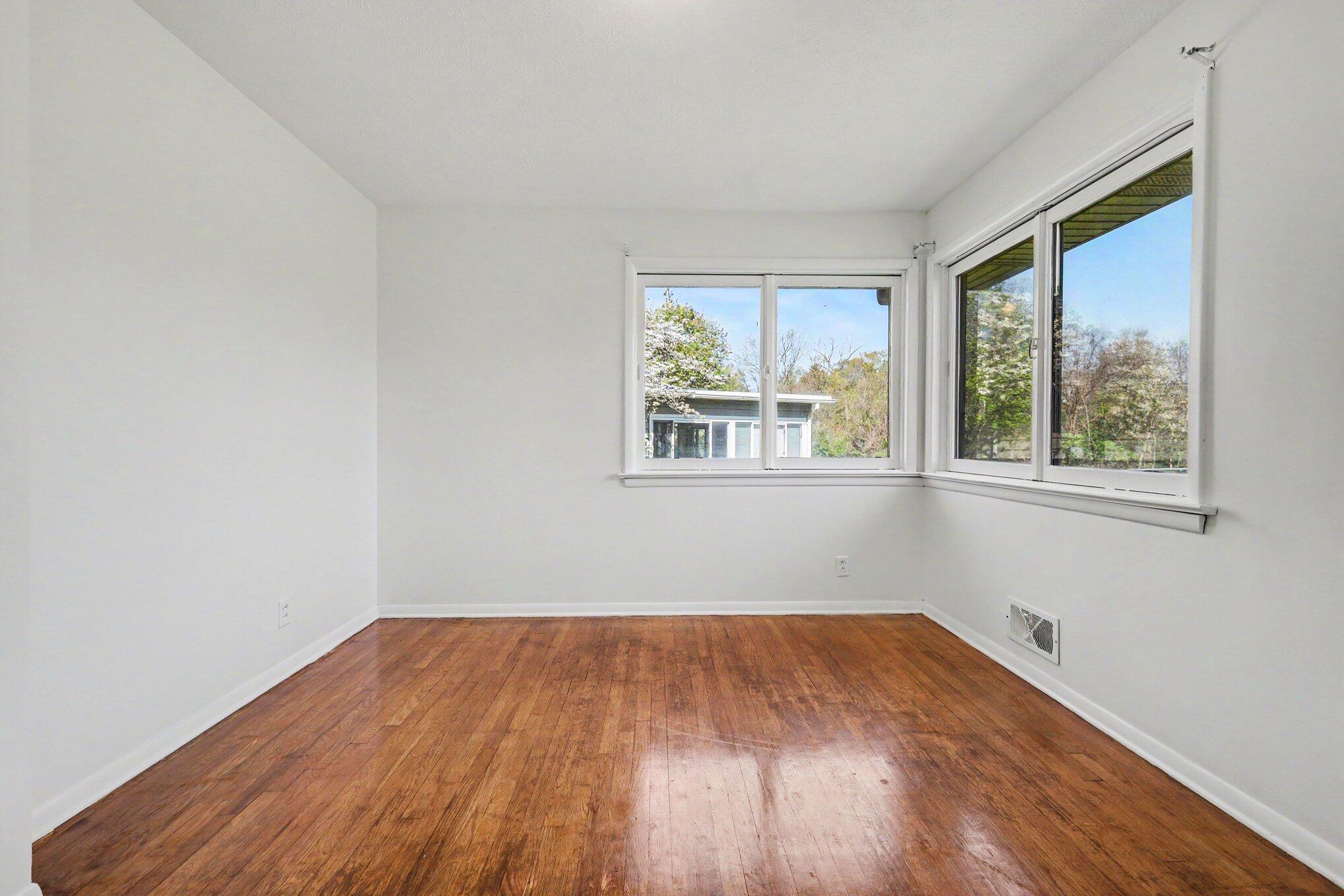 1411 Meadowlane Drive SE Grand Rapids MI 49508