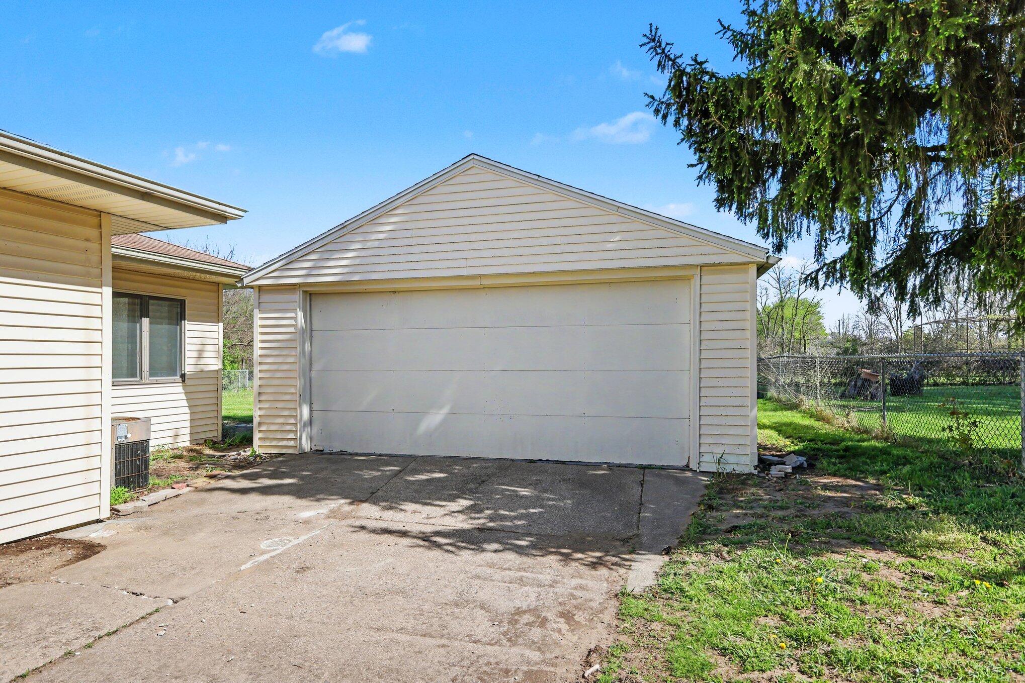 1411 Meadowlane Drive SE Grand Rapids MI 49508