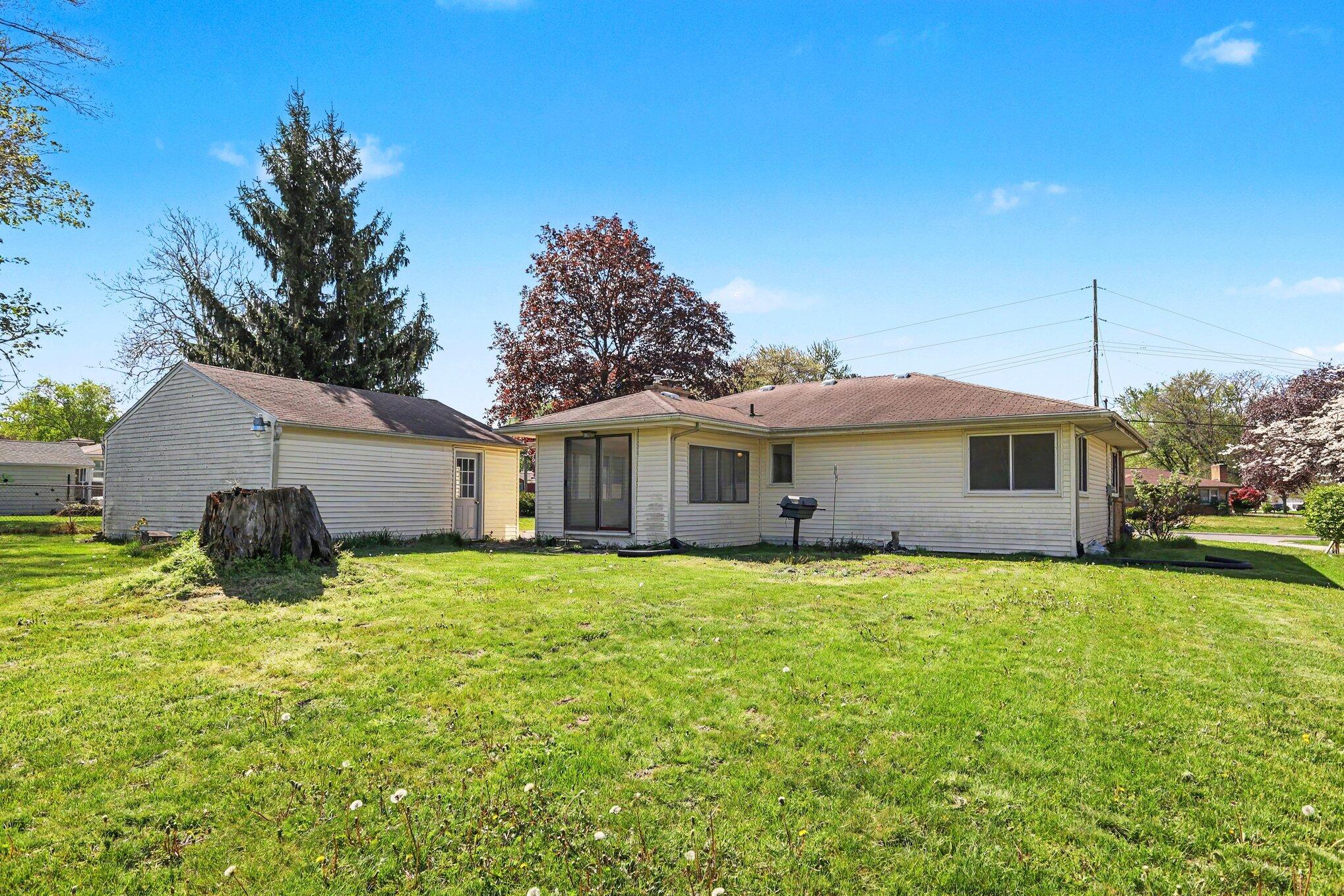 1411 Meadowlane Drive SE Grand Rapids MI 49508