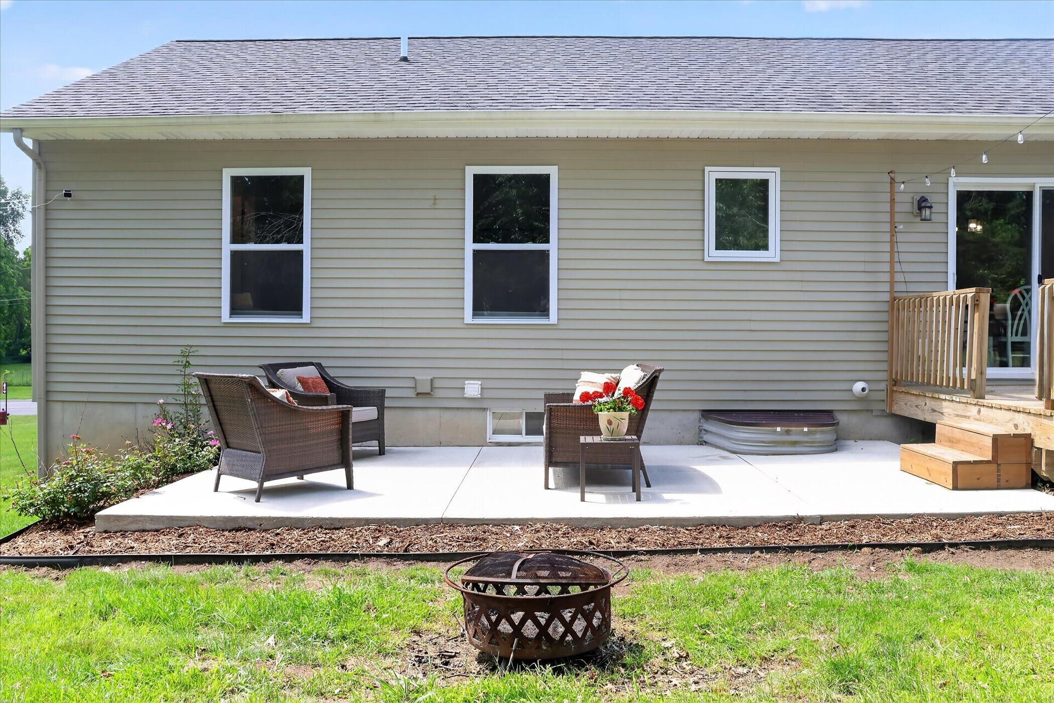 2747 4 Mile Road NW Grand Rapids MI 49544