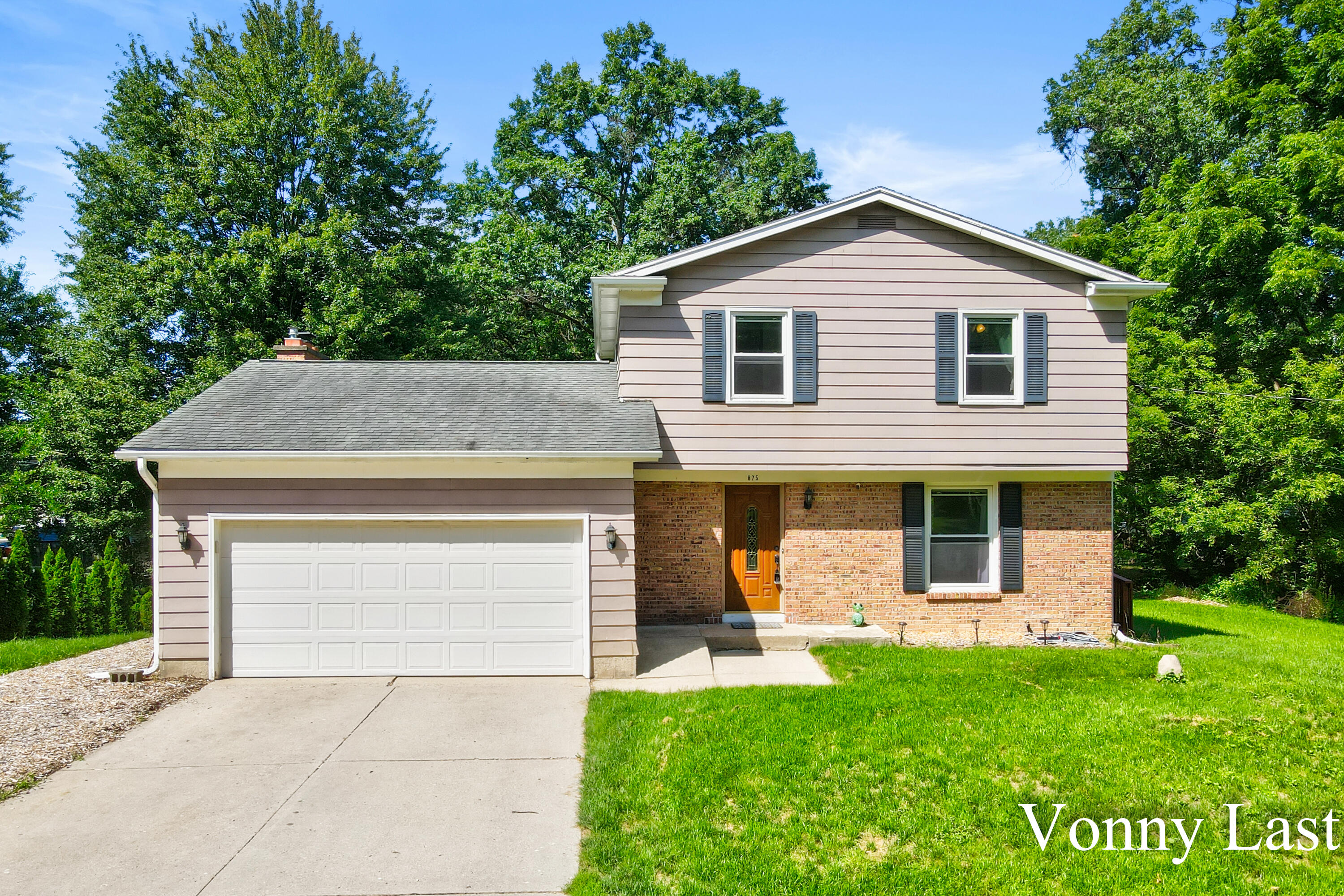 875 SE Argo Avenue SE Grand Rapids MI 49546