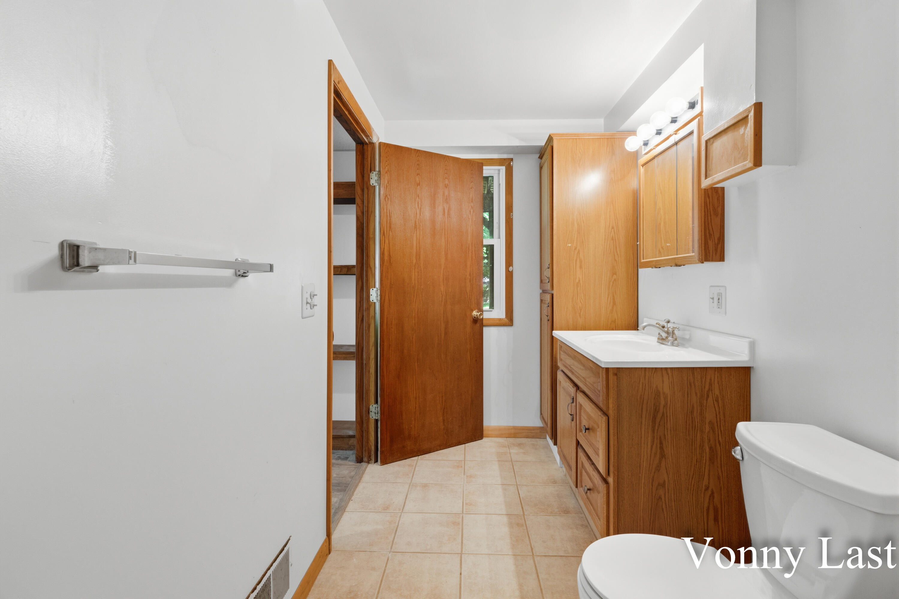 875 SE Argo Avenue SE Grand Rapids MI 49546