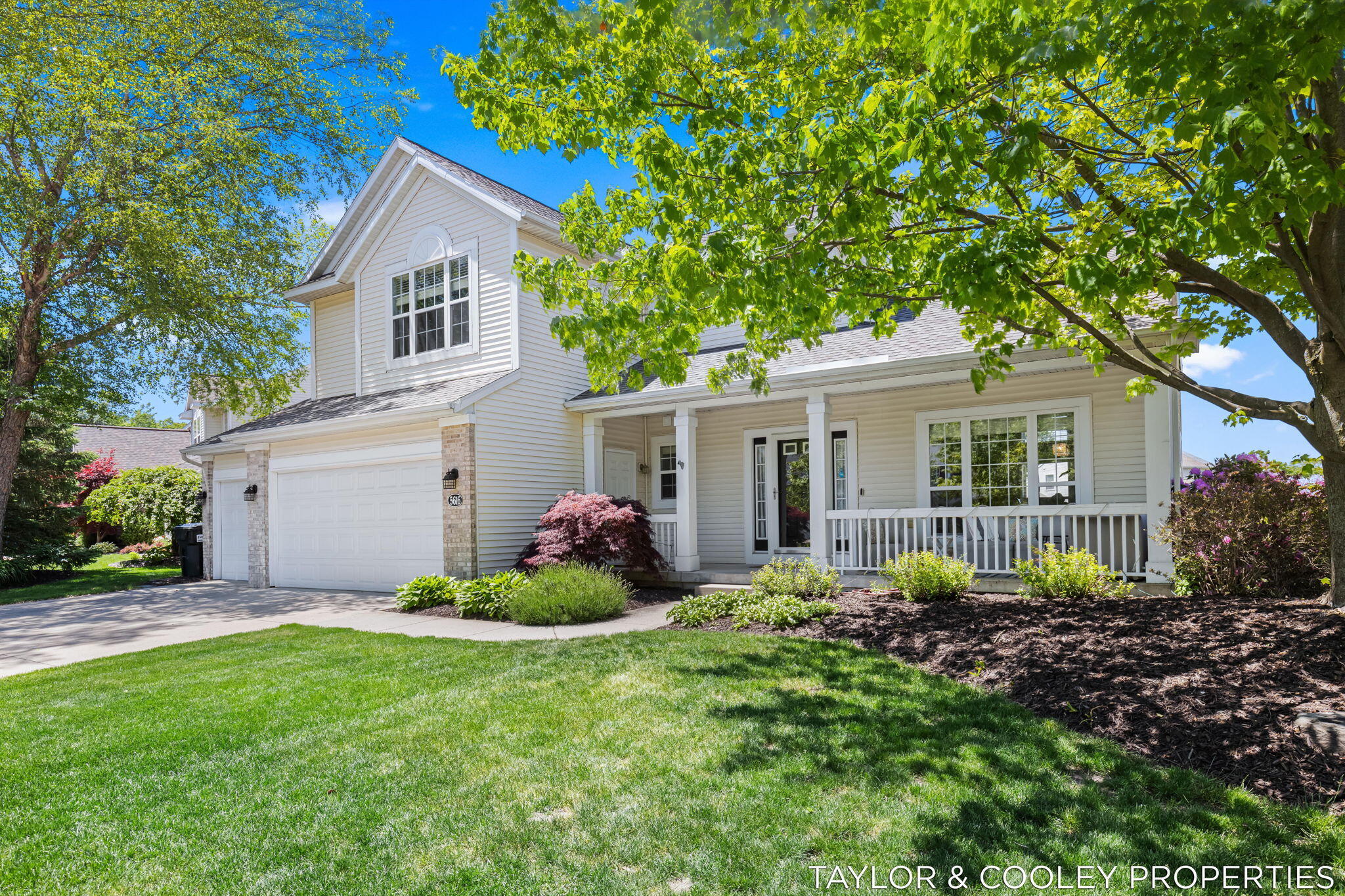 5616 Highbury Drive SE Ada MI 49301