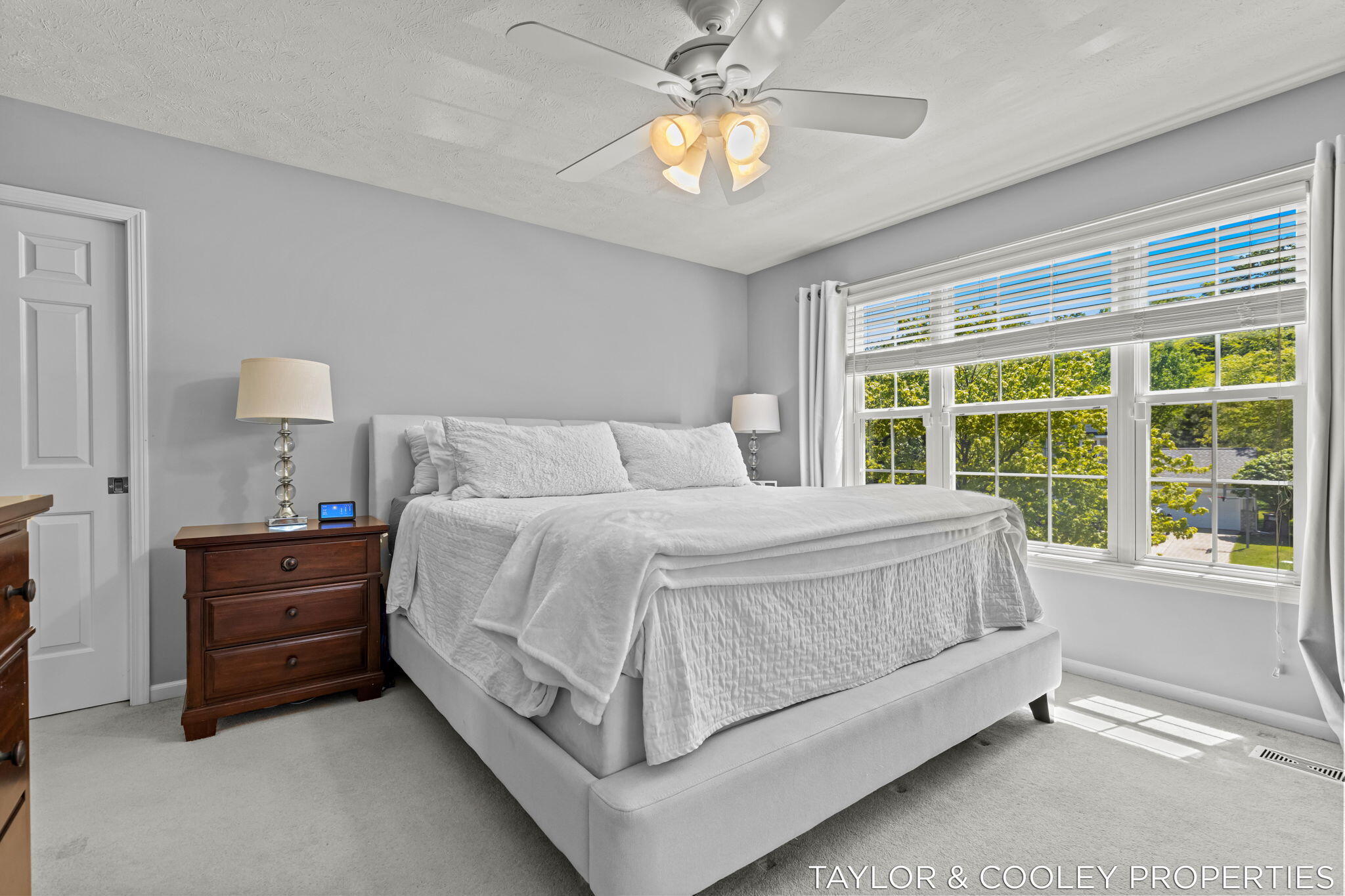 5616 Highbury Drive SE Ada MI 49301