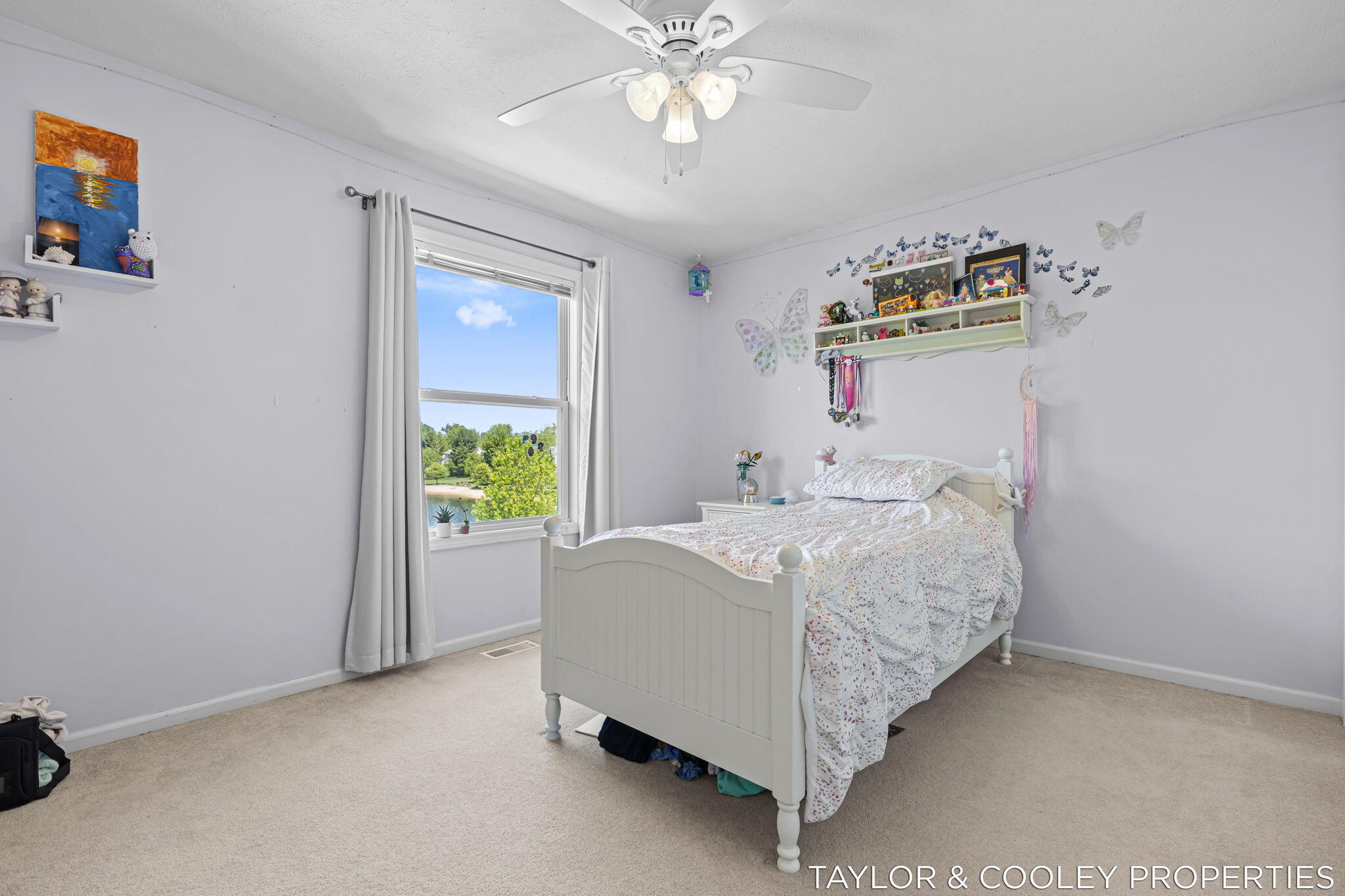 5616 Highbury Drive SE Ada MI 49301