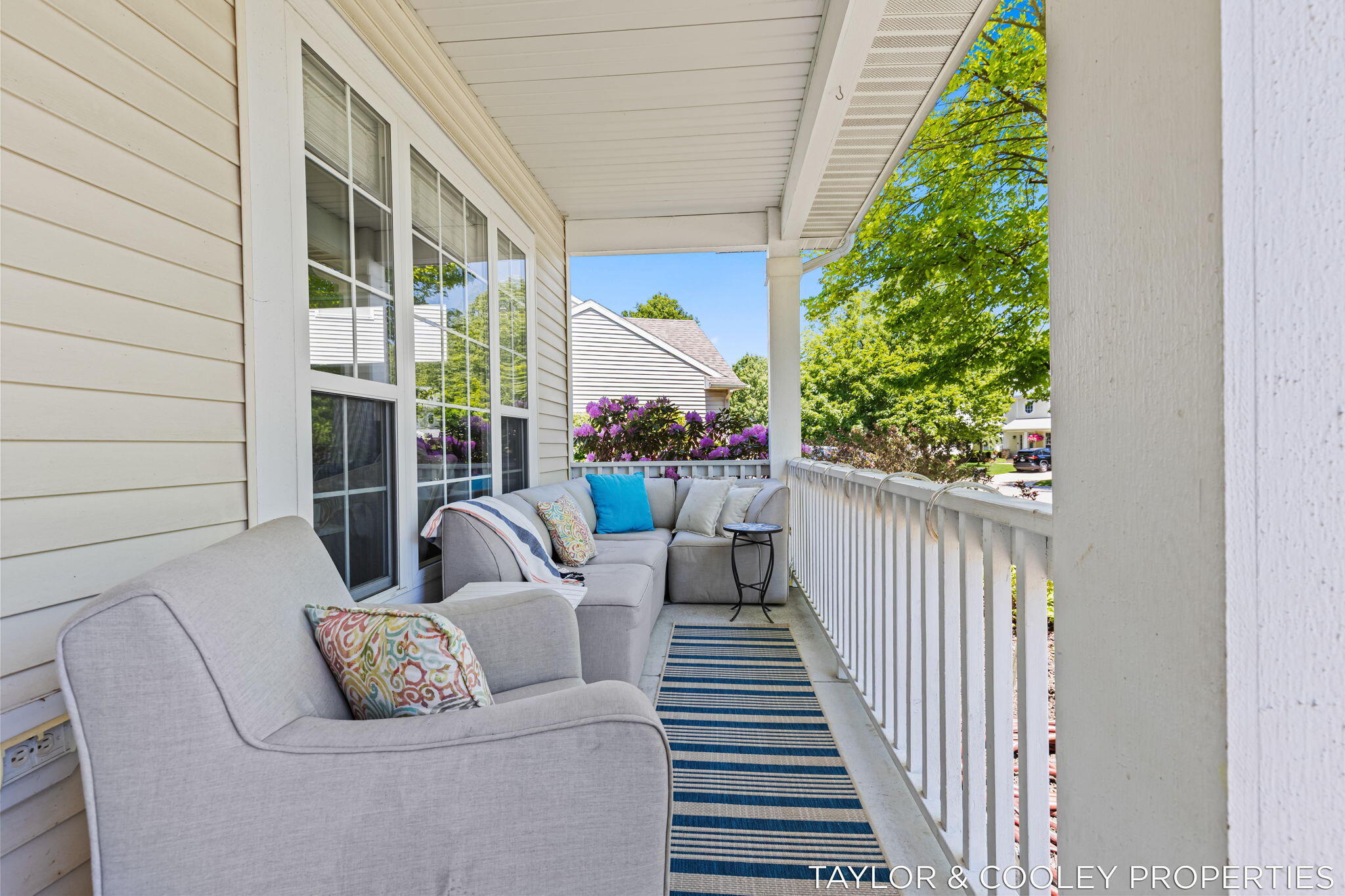 5616 Highbury Drive SE Ada MI 49301