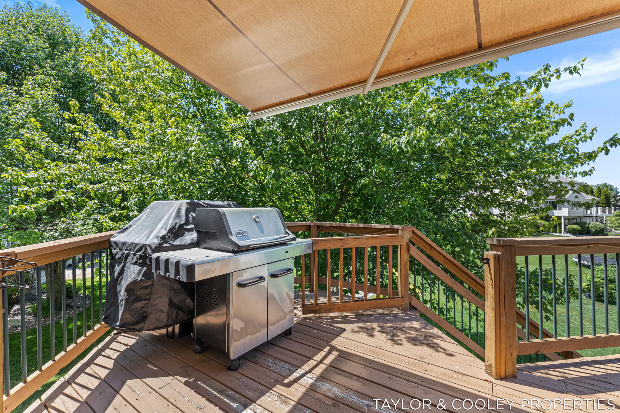 5616 Highbury Drive SE Ada MI 49301