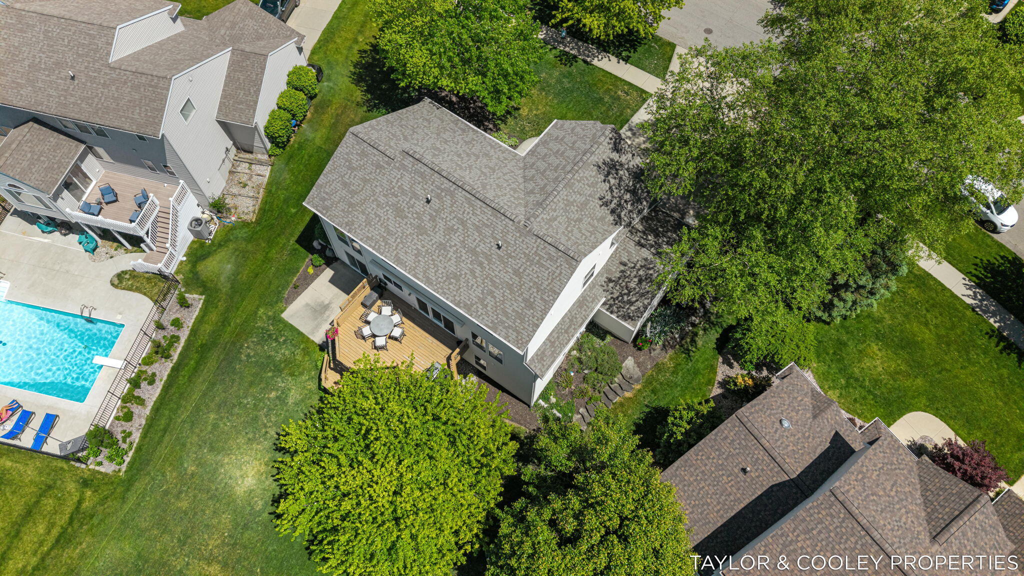 5616 Highbury Drive SE Ada MI 49301