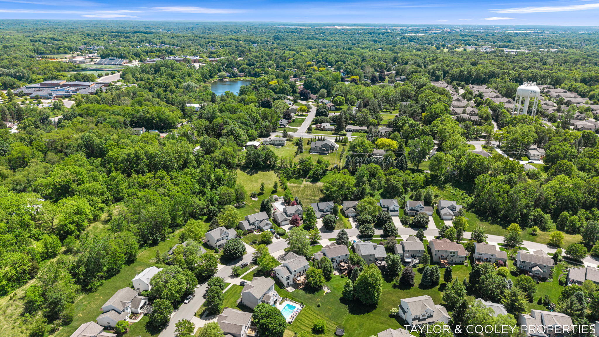 5616 Highbury Drive SE Ada MI 49301