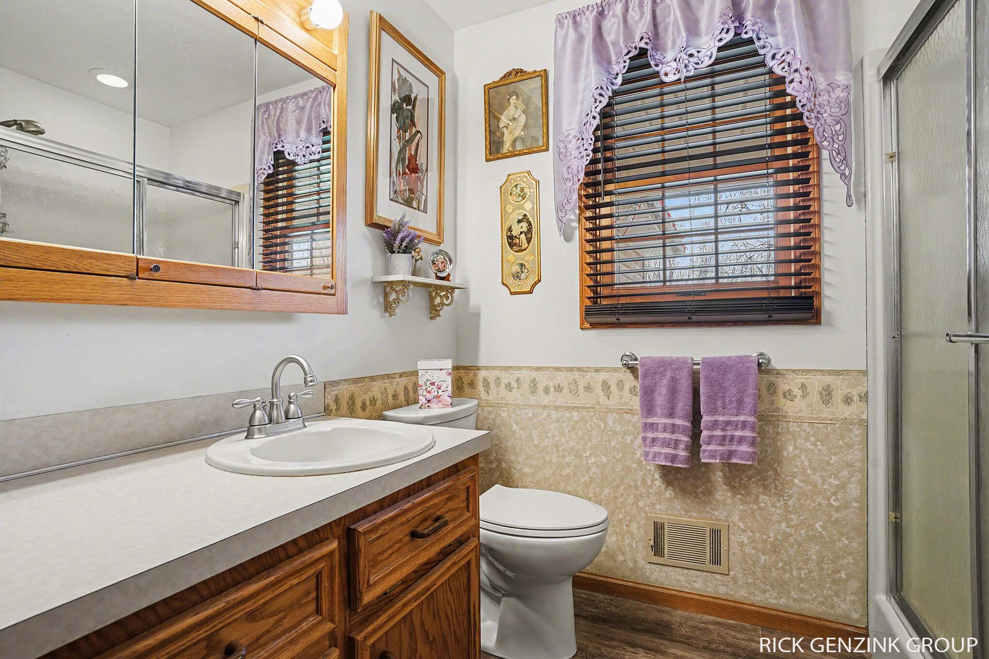 6260 Pine Crest Drive Zeeland MI 49464