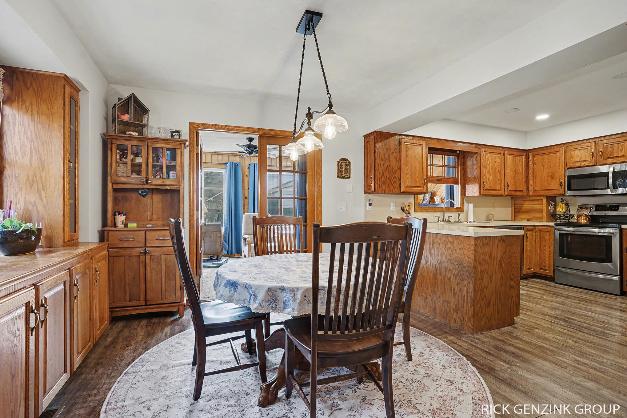 6260 Pine Crest Drive Zeeland MI 49464