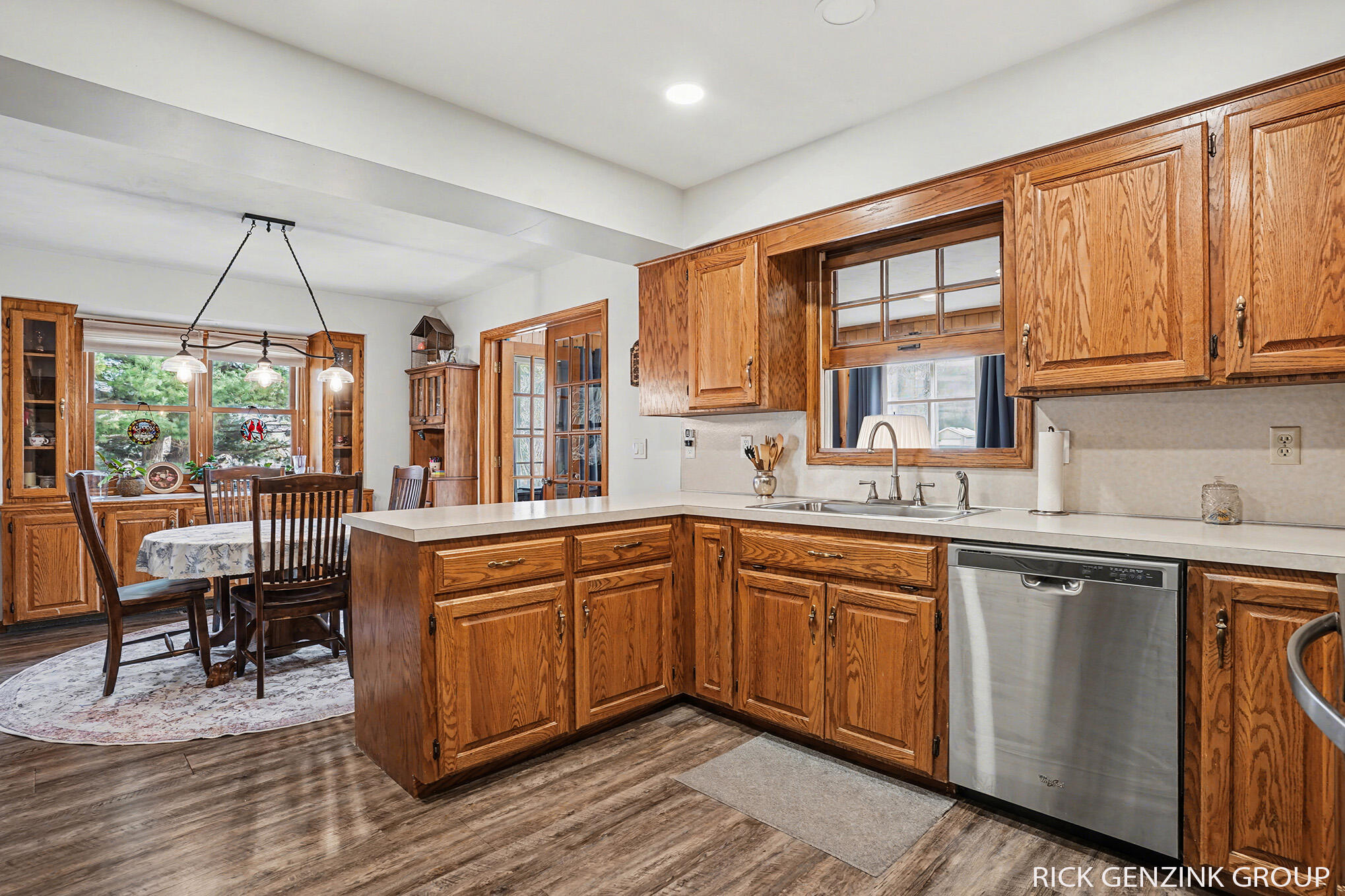 6260 Pine Crest Drive Zeeland MI 49464