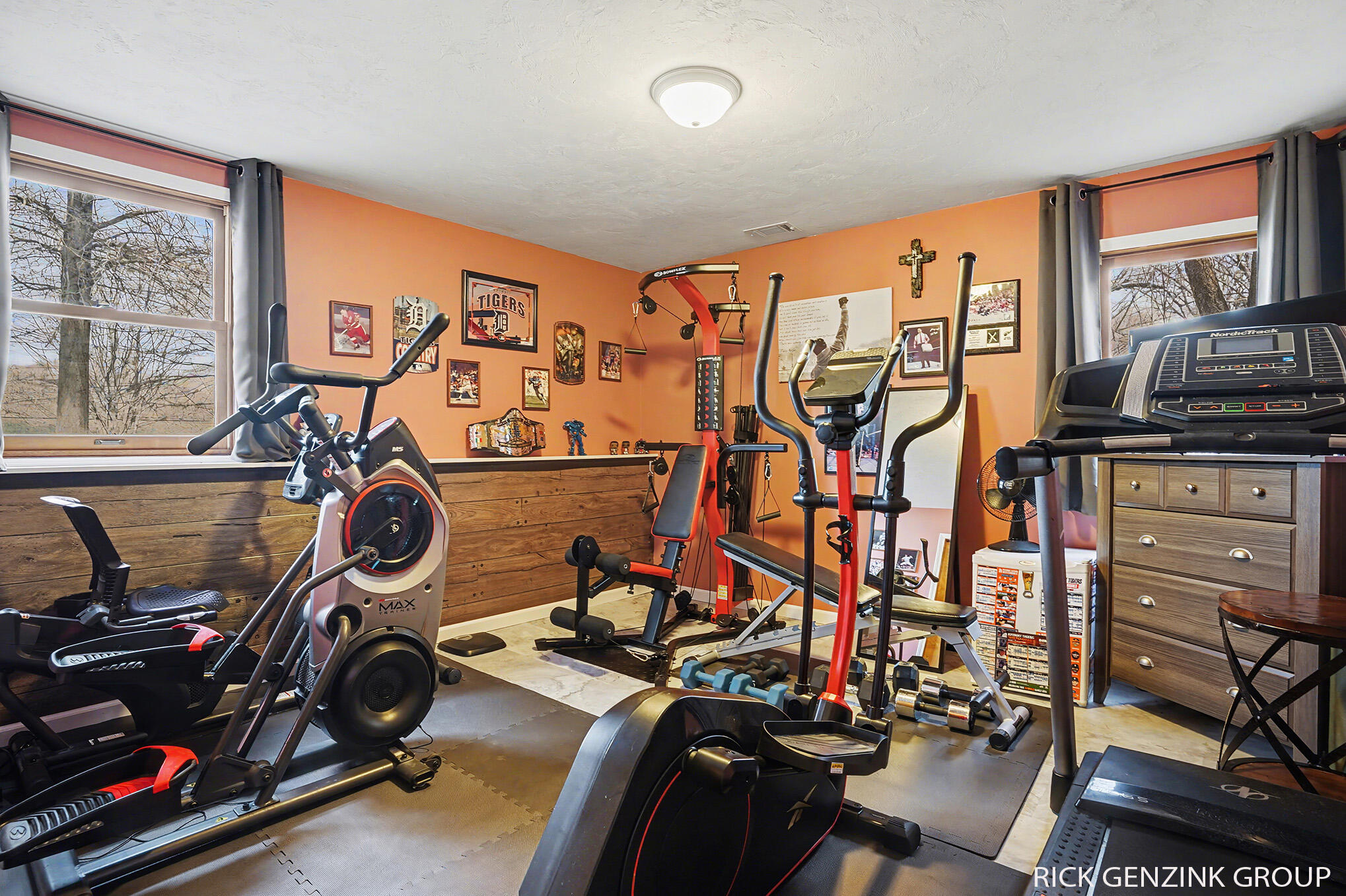 6260 Pine Crest Drive Zeeland MI 49464