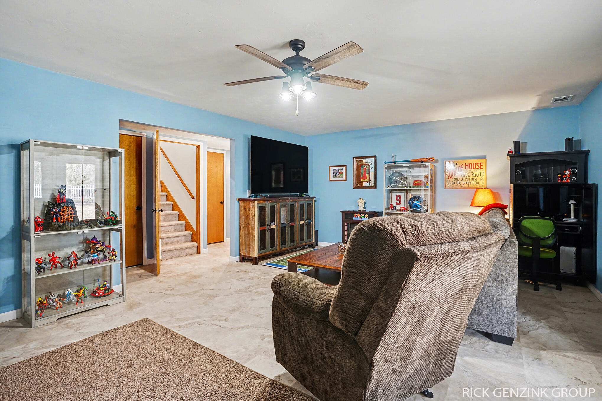 6260 Pine Crest Drive Zeeland MI 49464