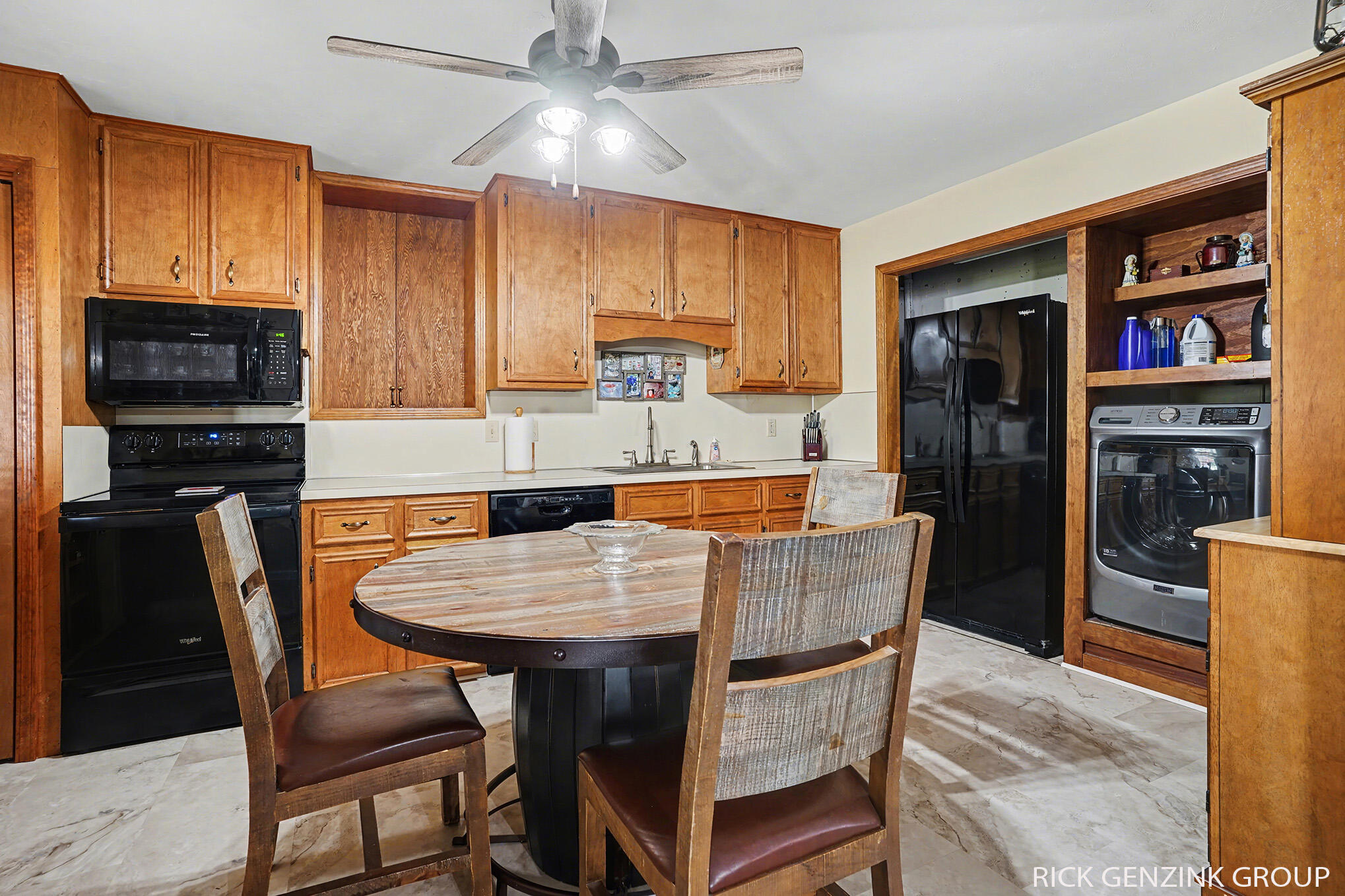 6260 Pine Crest Drive Zeeland MI 49464
