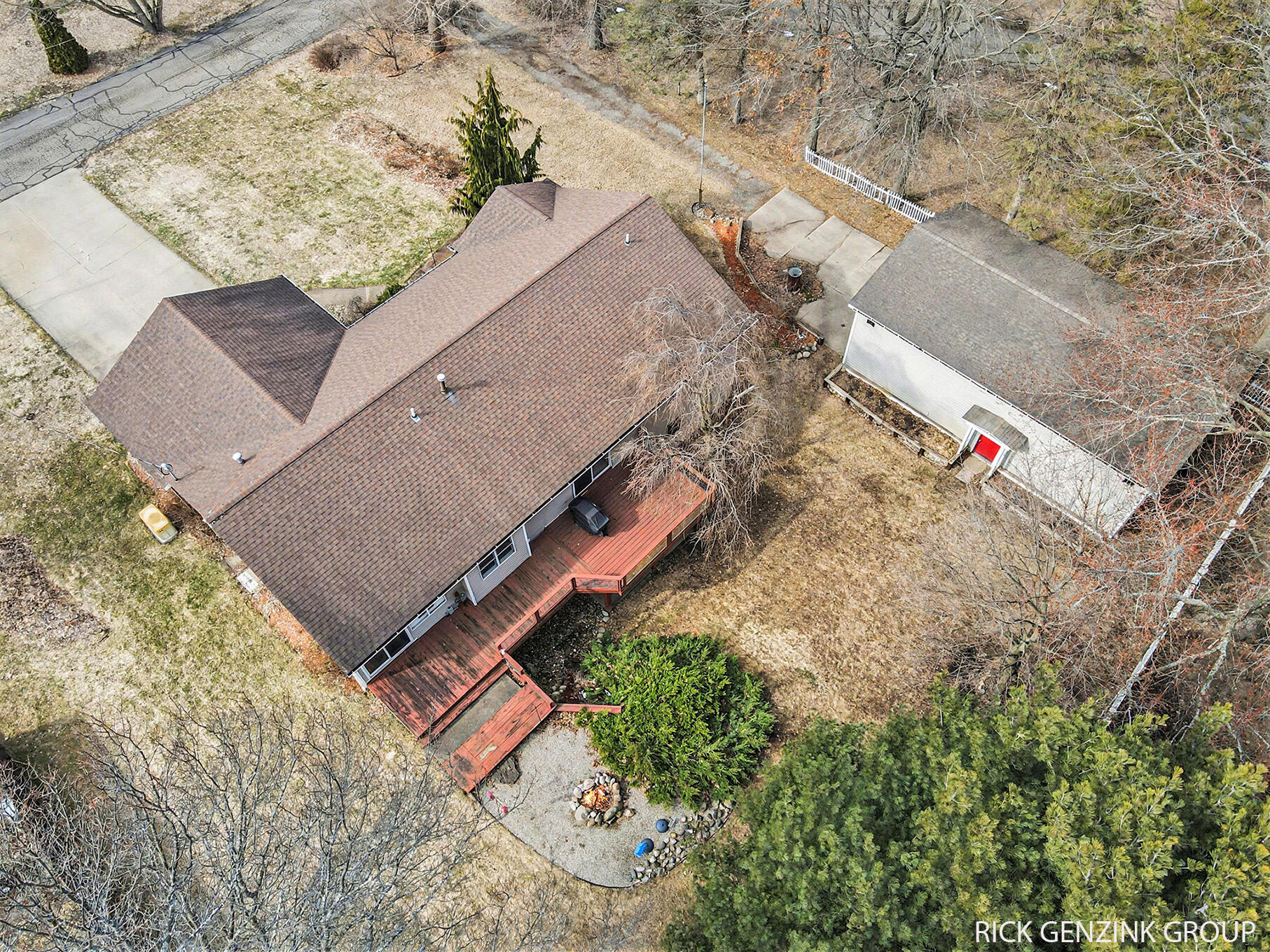 6260 Pine Crest Drive Zeeland MI 49464