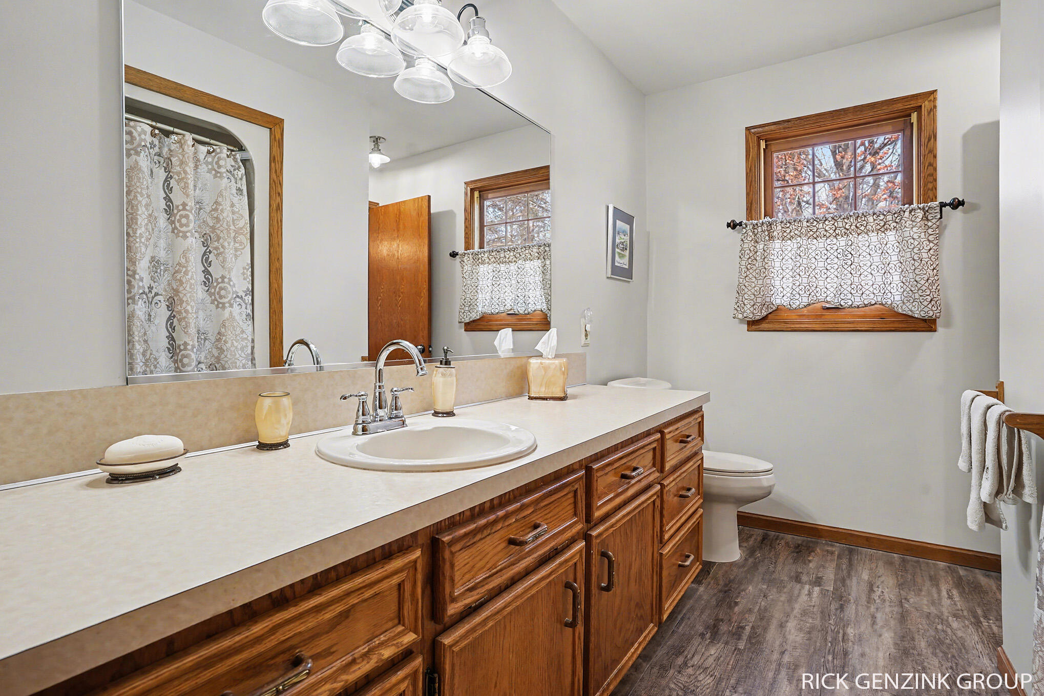 6260 Pine Crest Drive Zeeland MI 49464