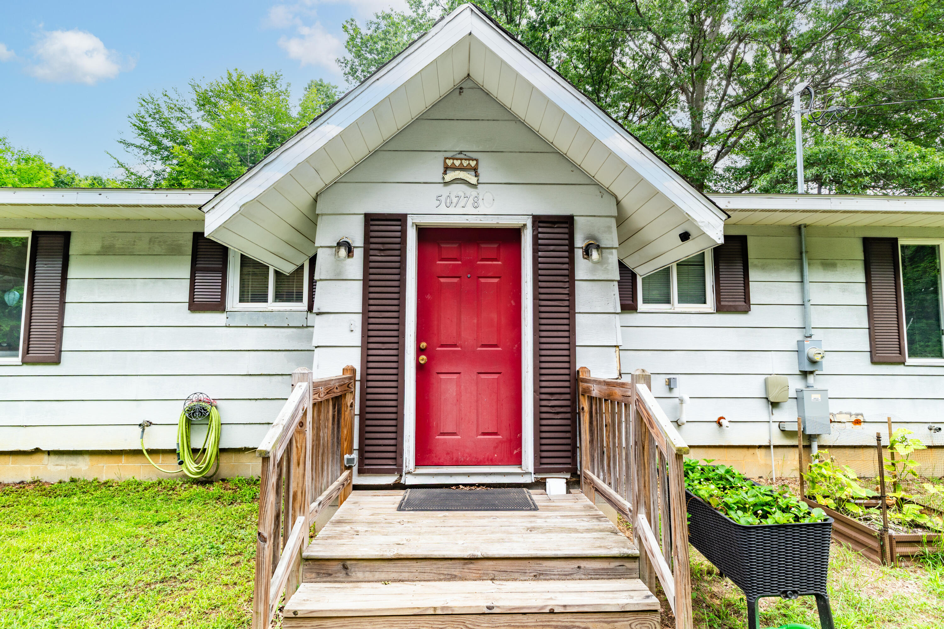 50778 Oak Street Grand Junction MI 49056