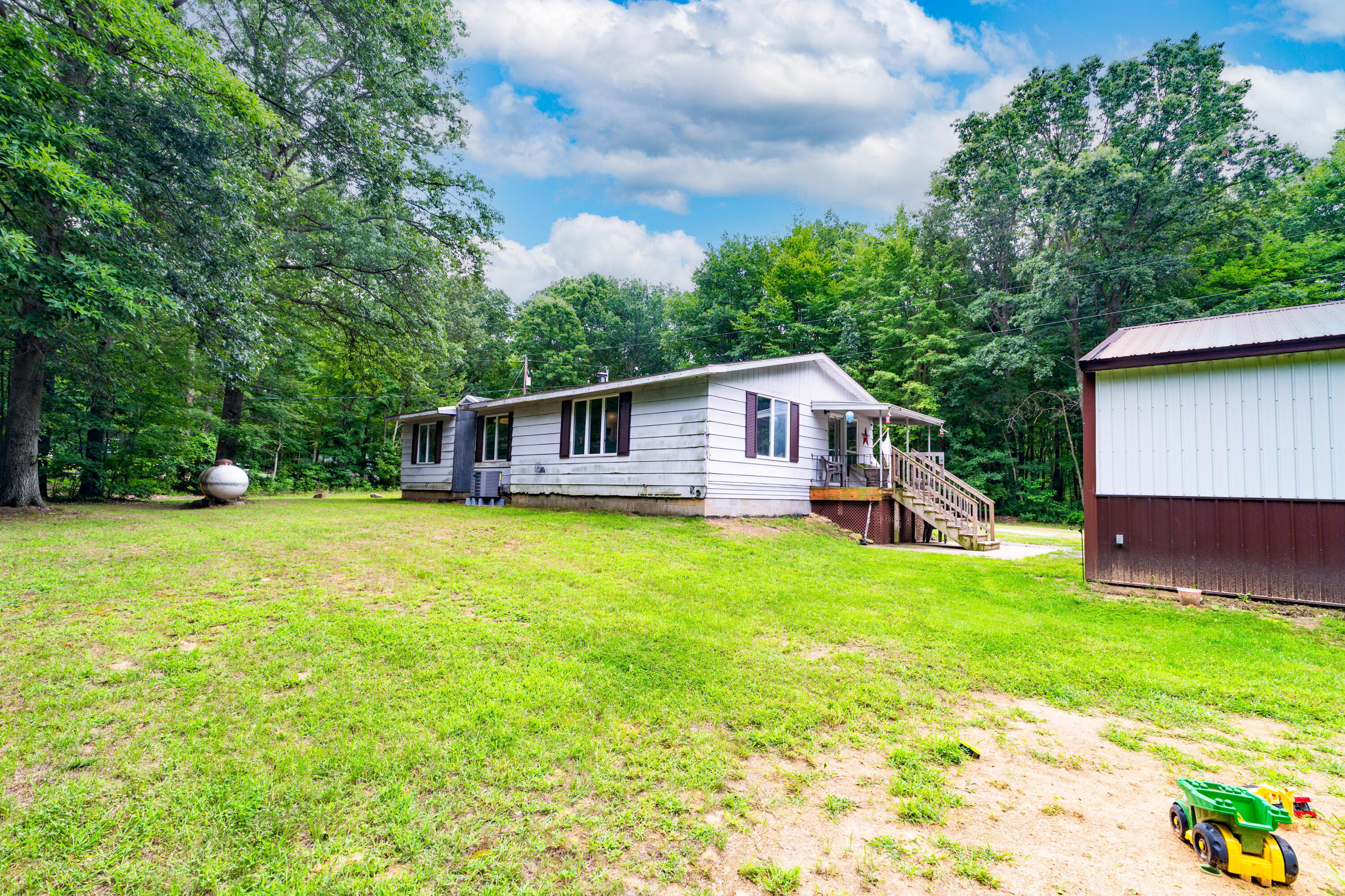 50778 Oak Street Grand Junction MI 49056
