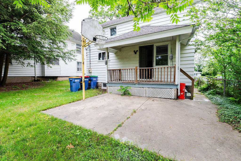 2036 Coit Avenue NE Grand Rapids MI 49505
