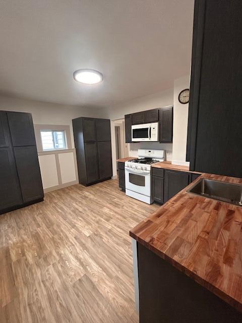 826 Elliott Avenue Grand Haven MI 49417
