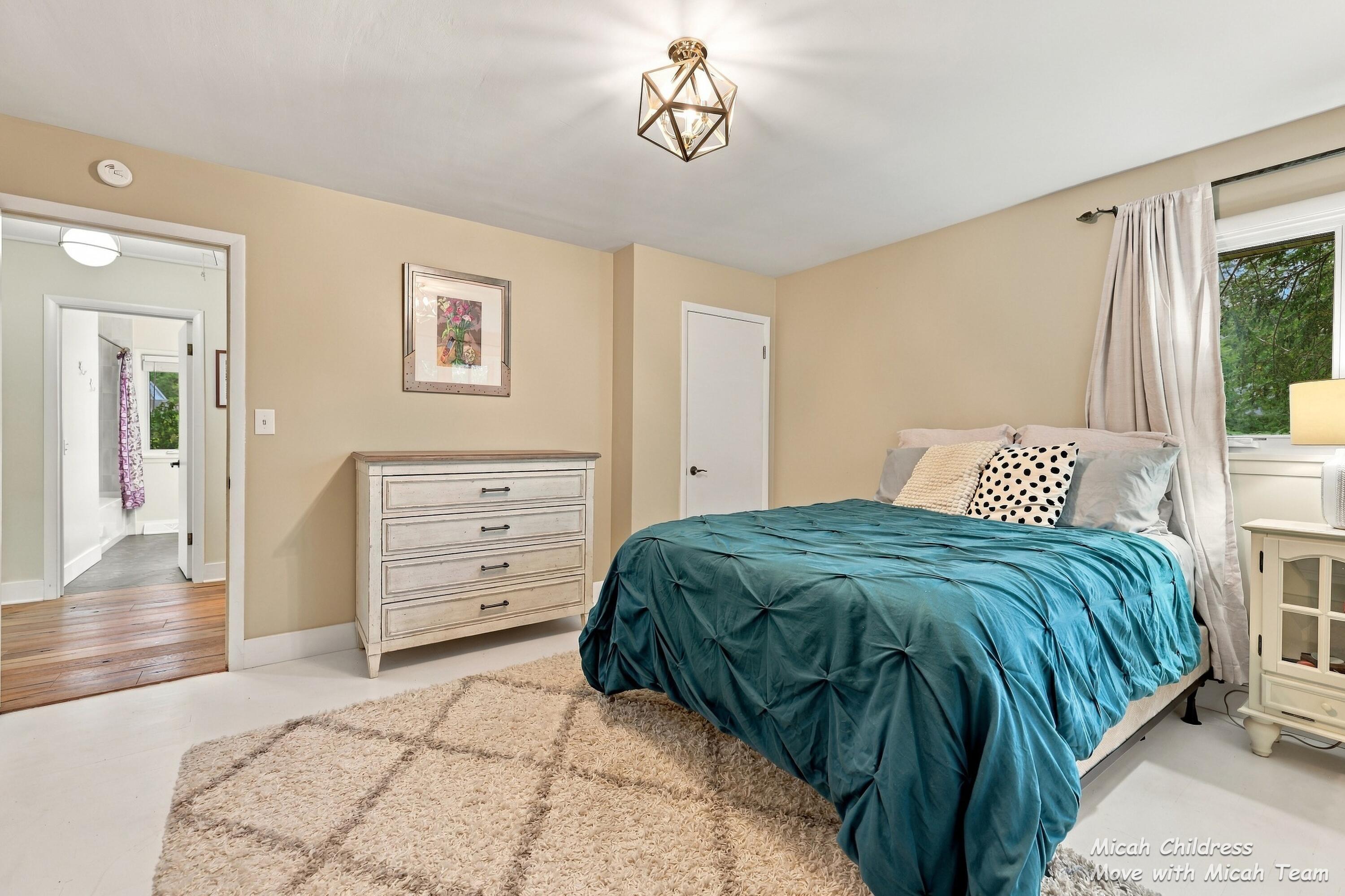 2730 Robinson Road SE Grand Rapids MI 49506