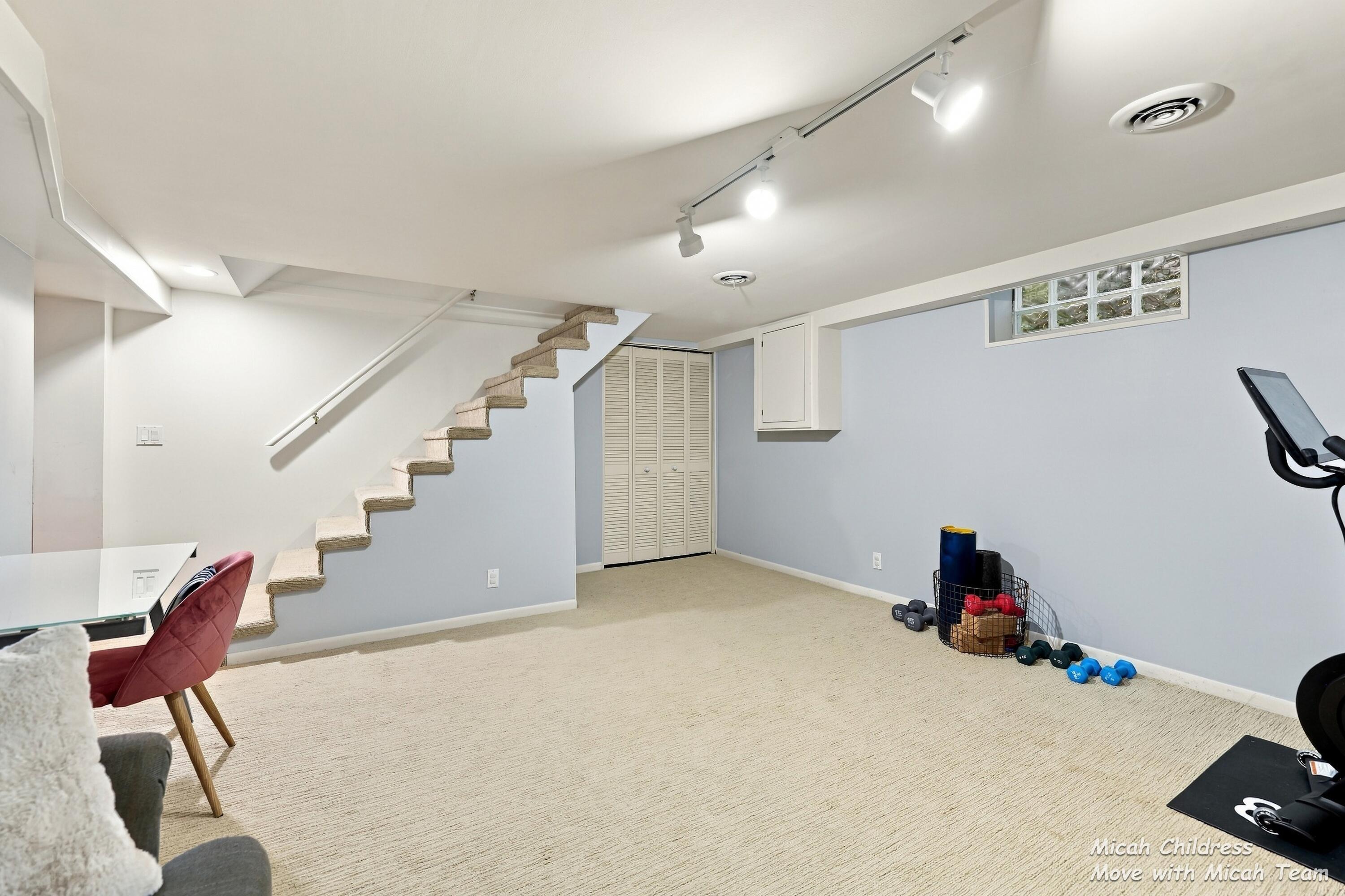 2730 Robinson Road SE Grand Rapids MI 49506