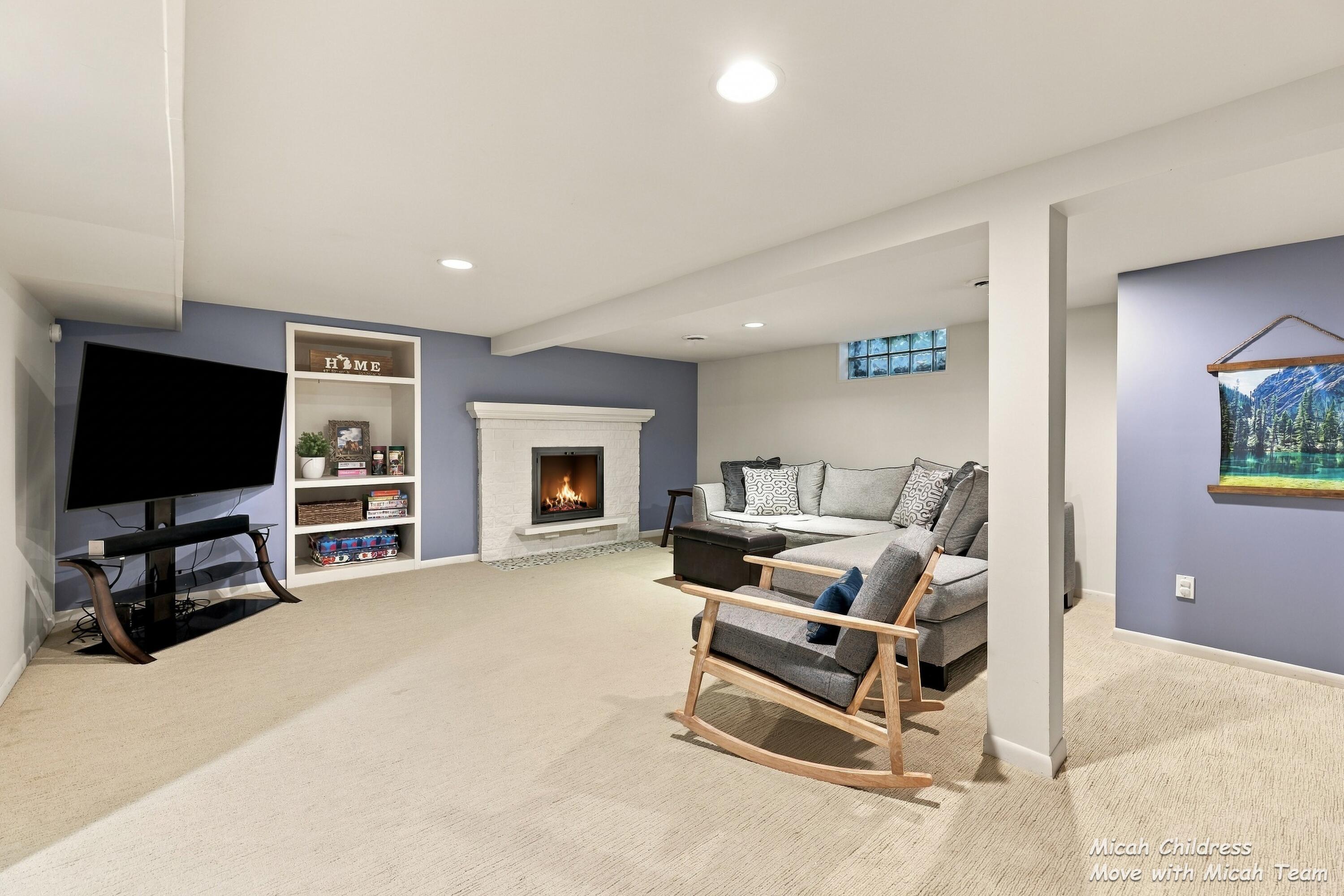 2730 Robinson Road SE Grand Rapids MI 49506
