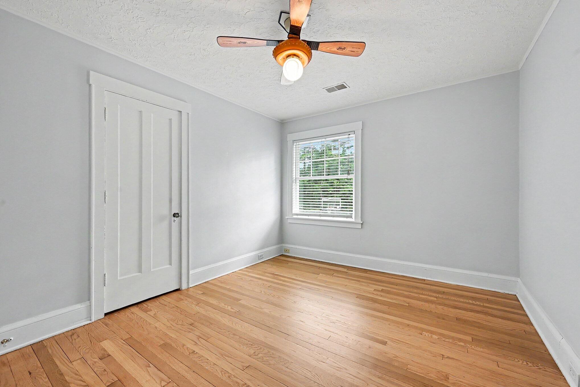 1517 Spruce Drive Kalamazoo MI 49008