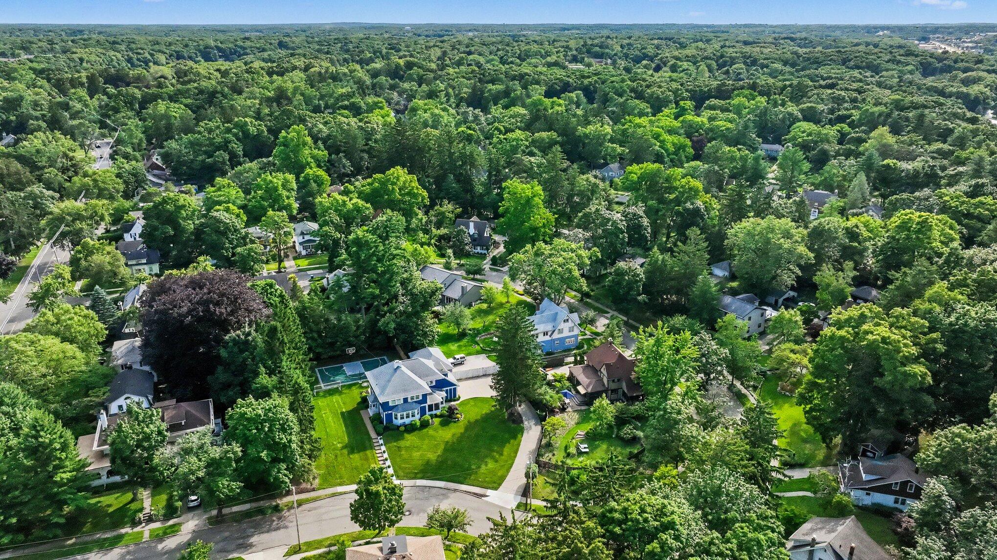 1517 Spruce Drive Kalamazoo MI 49008